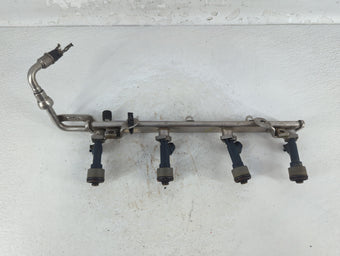 compare product 2011 Ford Taurus Fuel Injectors Fits OEM Used Auto Parts