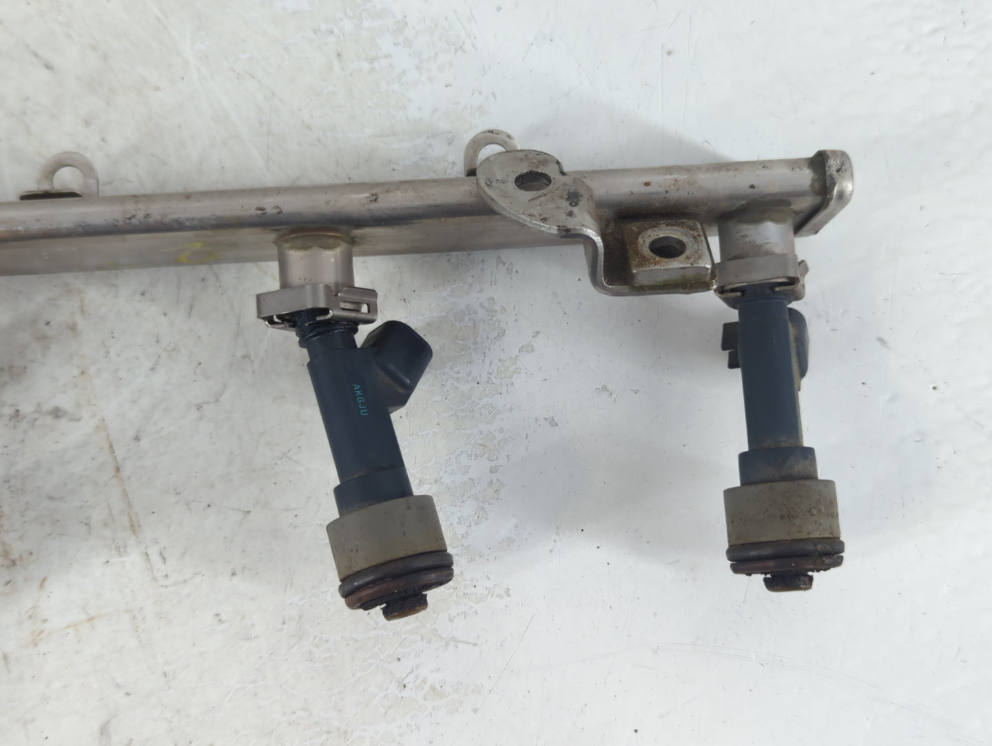 2011 Ford Taurus Fuel Injectors Fits OEM Used Auto Parts - Oemusedautoparts1.com