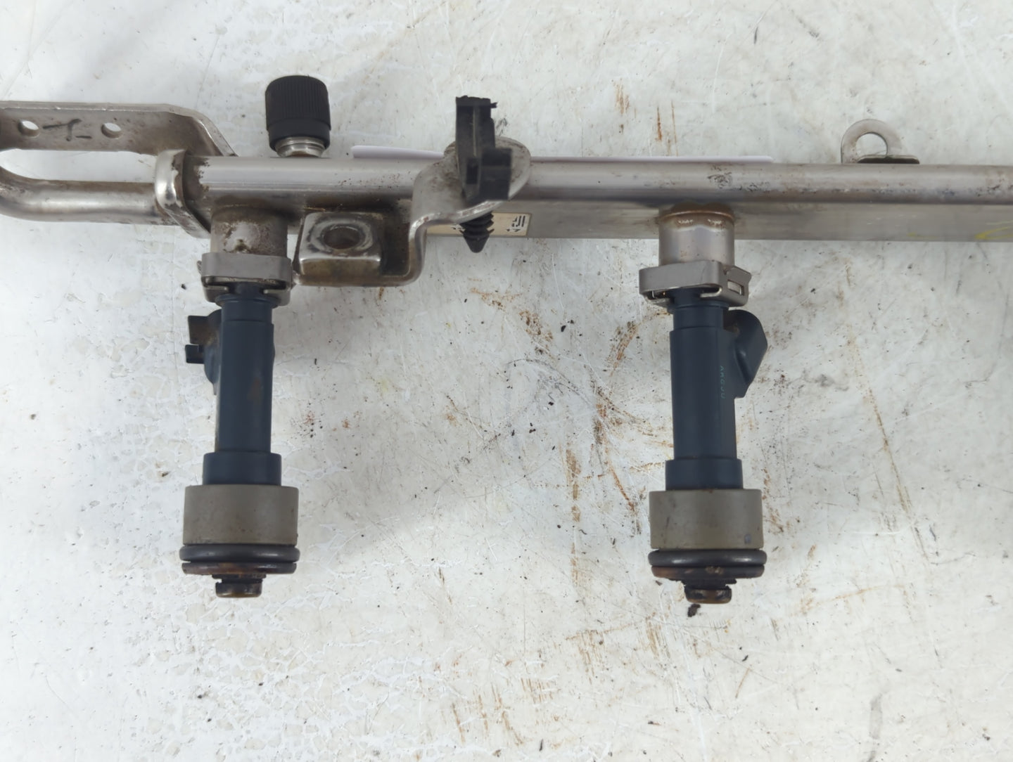 2011 Ford Taurus Fuel Injectors Fits OEM Used Auto Parts - Oemusedautoparts1.com