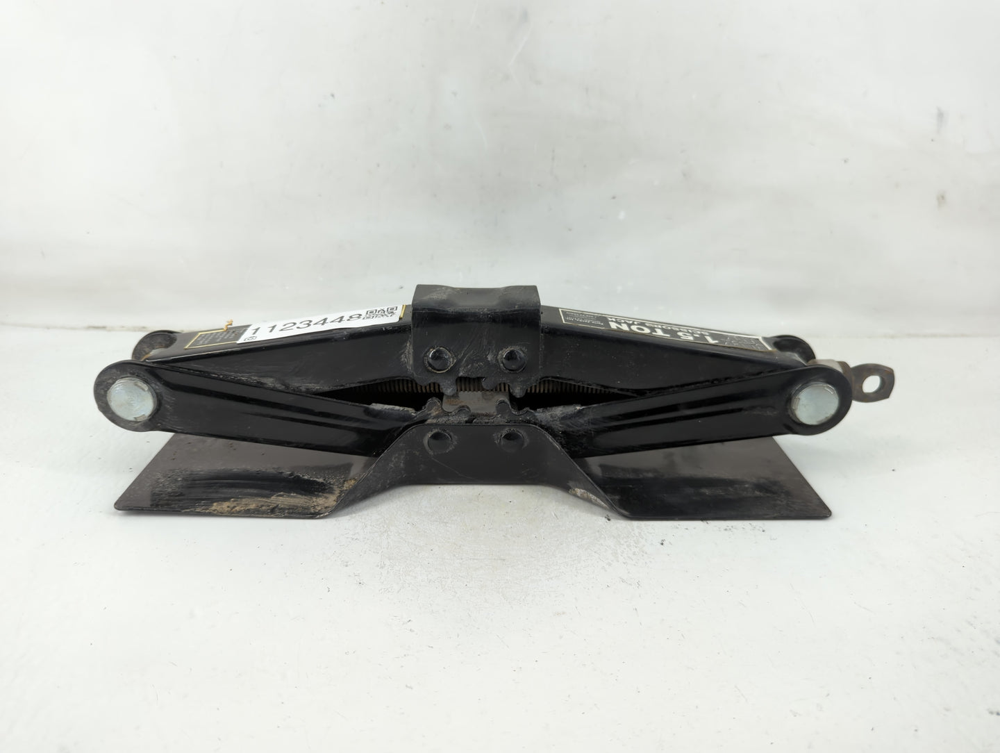 2011 Ford Taurus Spare Scissor Car Jack 1123448 - Oemusedautoparts1.com