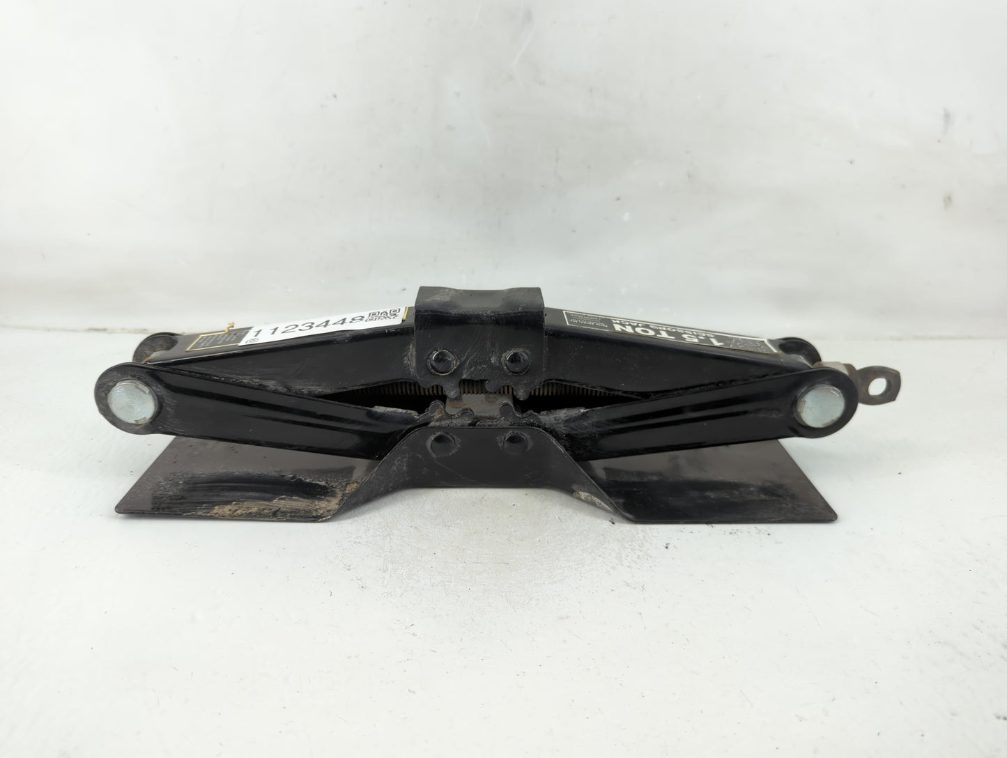 2011 Ford Taurus Spare Scissor Car Jack 1123448 - Oemusedautoparts1.com