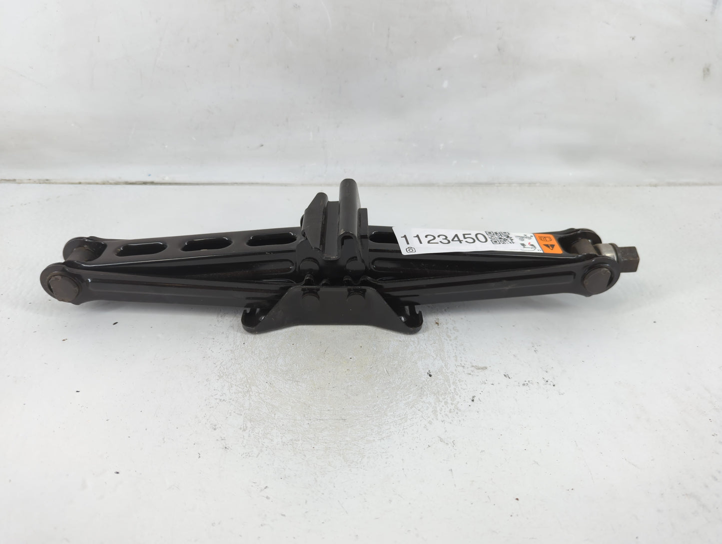 2011 Ford Taurus Spare Scissor Car Jack - Oemusedautoparts1.com