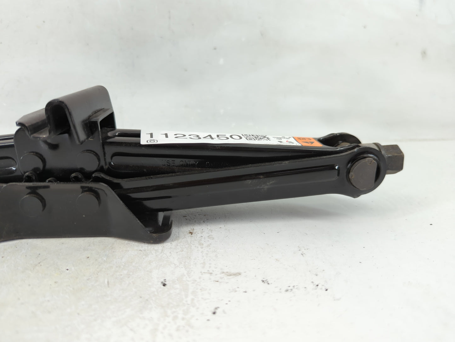 2011 Ford Taurus Spare Scissor Car Jack - Oemusedautoparts1.com