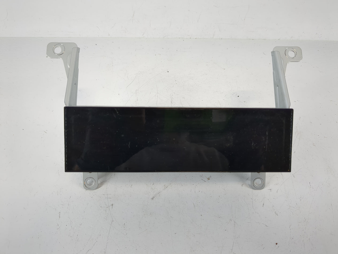 2010-2011 Ford Taurus Radio AM FM Cd Player Receiver Replacement P/N:BG1T-19C116-AA Fits Fits 2010 2011 OEM Used Auto Parts 