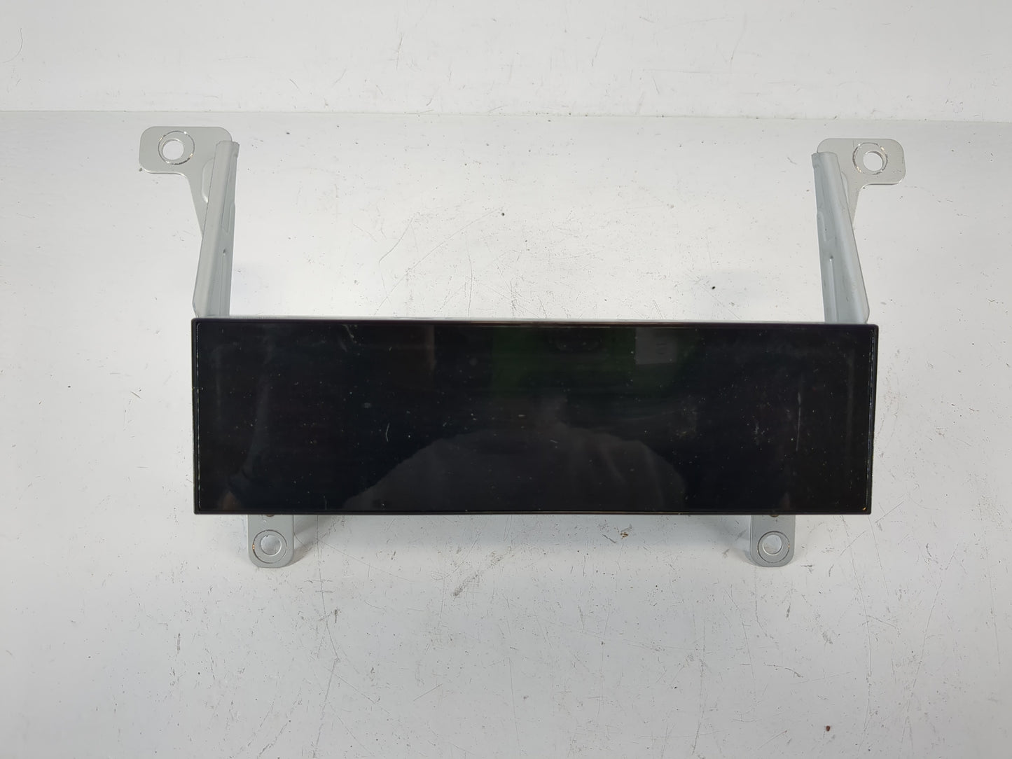 2010-2011 Ford Taurus Radio AM FM Cd Player Receiver Replacement P/N:BG1T-19C116-AA Fits Fits 2010 2011 OEM Used Auto Parts 
