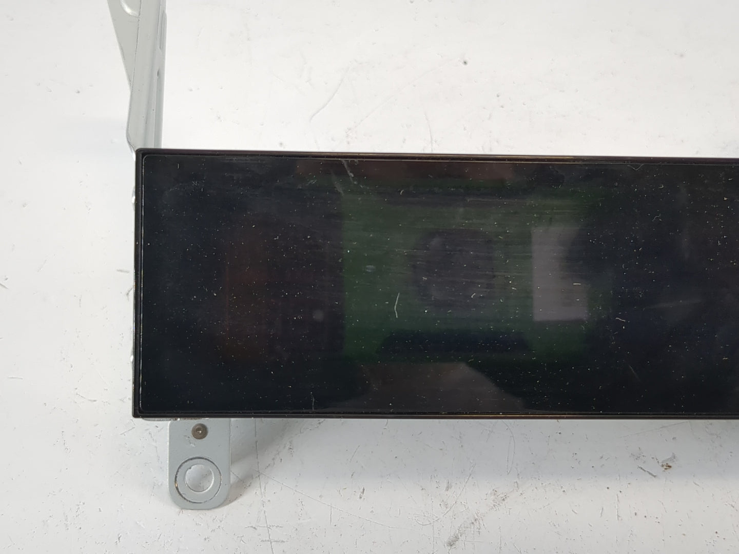 2010-2011 Ford Taurus Radio AM FM Cd Player Receiver Replacement P/N:BG1T-19C116-AA Fits Fits 2010 2011 OEM Used Auto Parts 