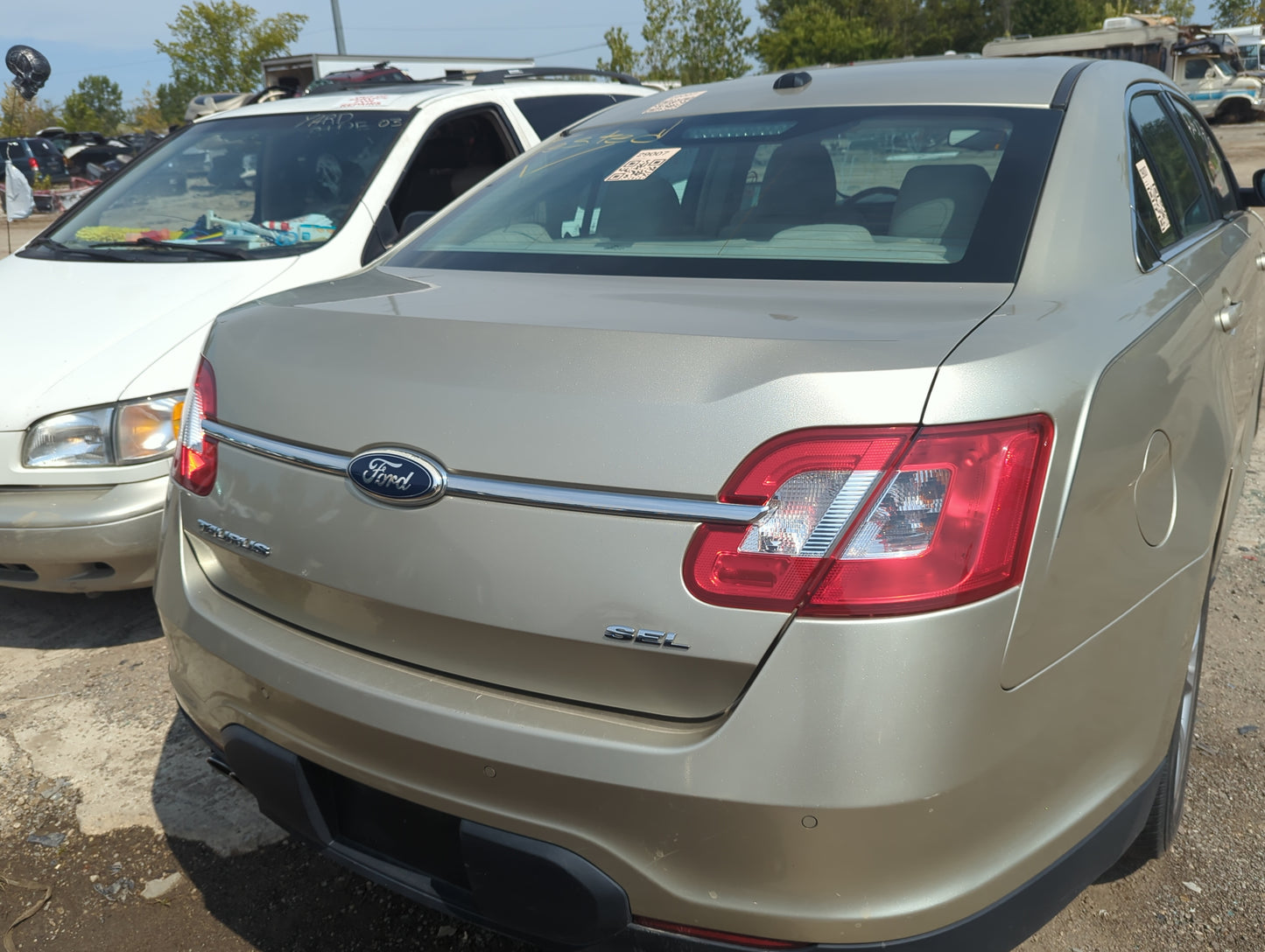 2010-2012 Ford Taurus Trunk/decklid/hatch/tailgate Oem - Oemusedautoparts1.com