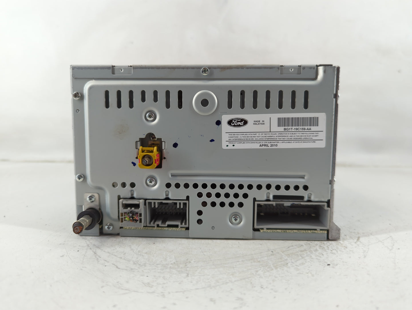 2011-2012 Ford Taurus Radio AM FM Cd Player Receiver Replacement P/N:BG1T-19C159-AA Fits Fits 2011 2012 OEM Used Auto Parts 
