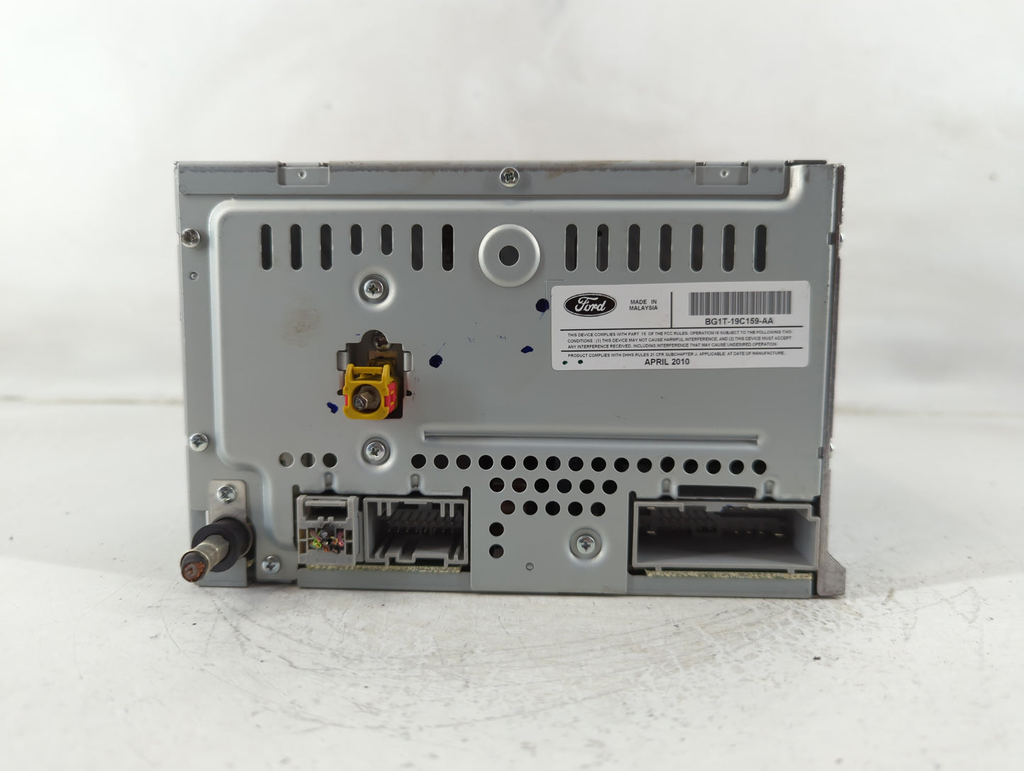2011-2012 Ford Taurus Radio AM FM Cd Player Receiver Replacement P/N:BG1T-19C159-AA Fits Fits 2011 2012 OEM Used Auto Parts 