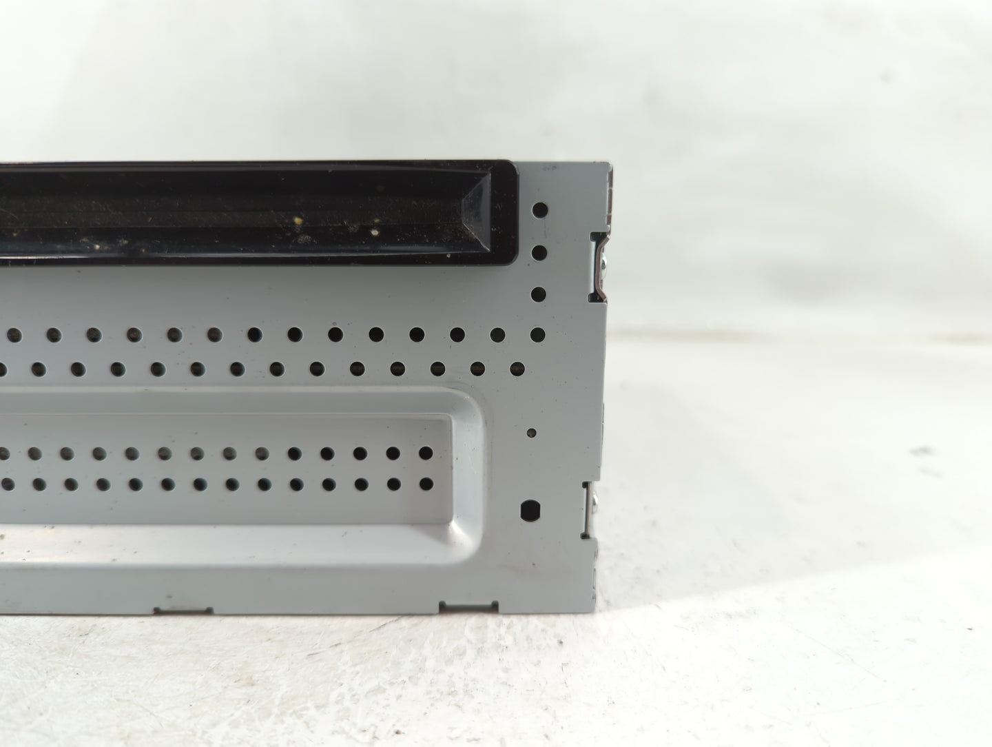 2010-2011 Ford Taurus Radio AM FM Cd Player Receiver Replacement Fits Fits 2010 2011 OEM Used Auto Parts - Oemusedautoparts1
