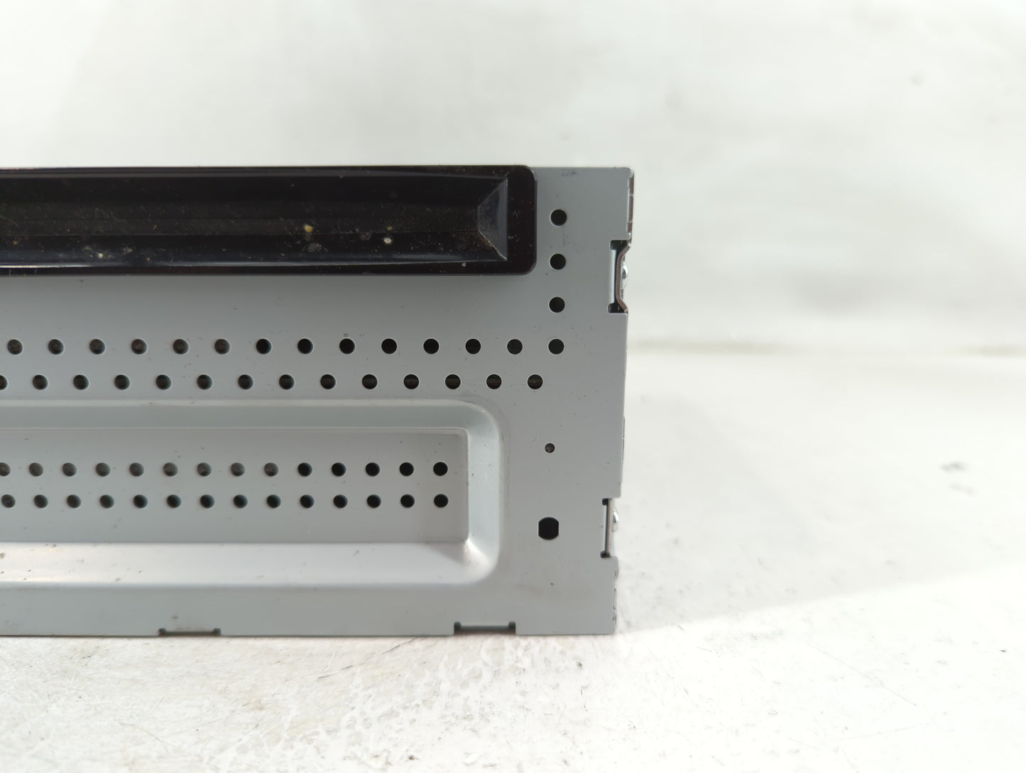 2010-2011 Ford Taurus Radio AM FM Cd Player Receiver Replacement Fits Fits 2010 2011 OEM Used Auto Parts - Oemusedautoparts1