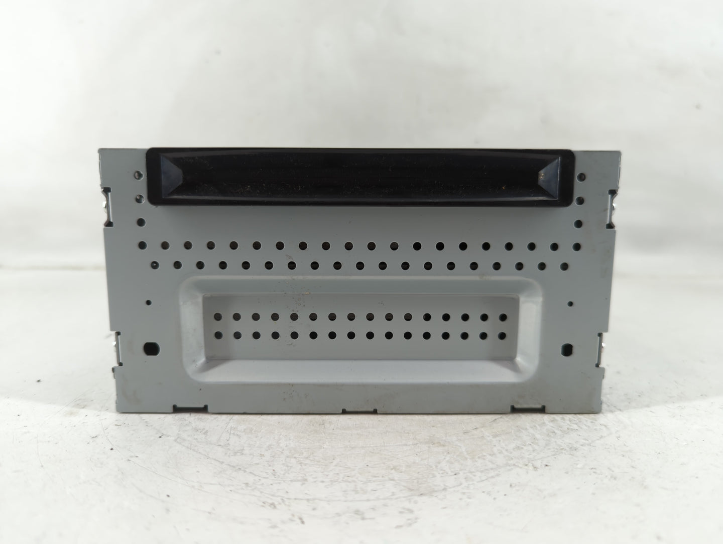 2010-2011 Ford Taurus Radio AM FM Cd Player Receiver Replacement Fits Fits 2010 2011 OEM Used Auto Parts - Oemusedautoparts1