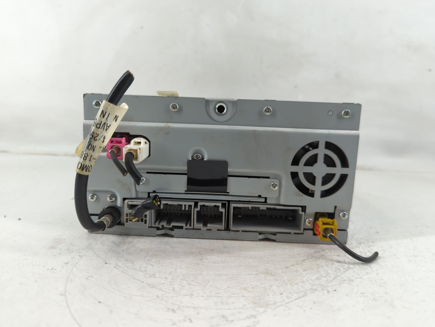 2010-2011 Ford Taurus Radio AM FM Cd Player Receiver Replacement Fits Fits 2010 2011 OEM Used Auto Parts - Oemusedautoparts1