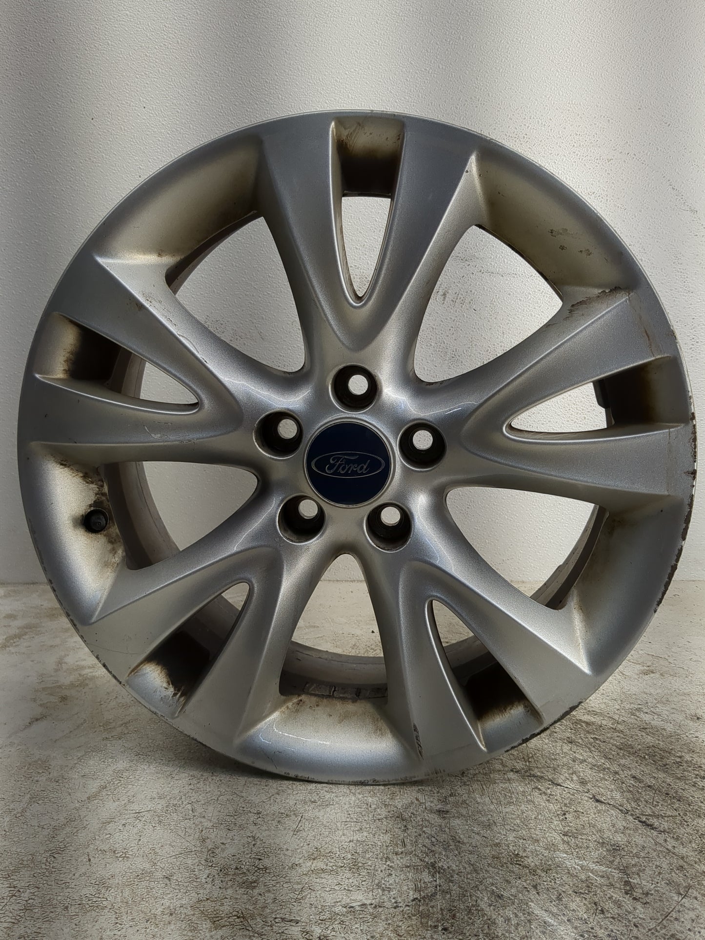 2010-2012 Ford Taurus Oem Wheel Rim - Oemusedautoparts1.com