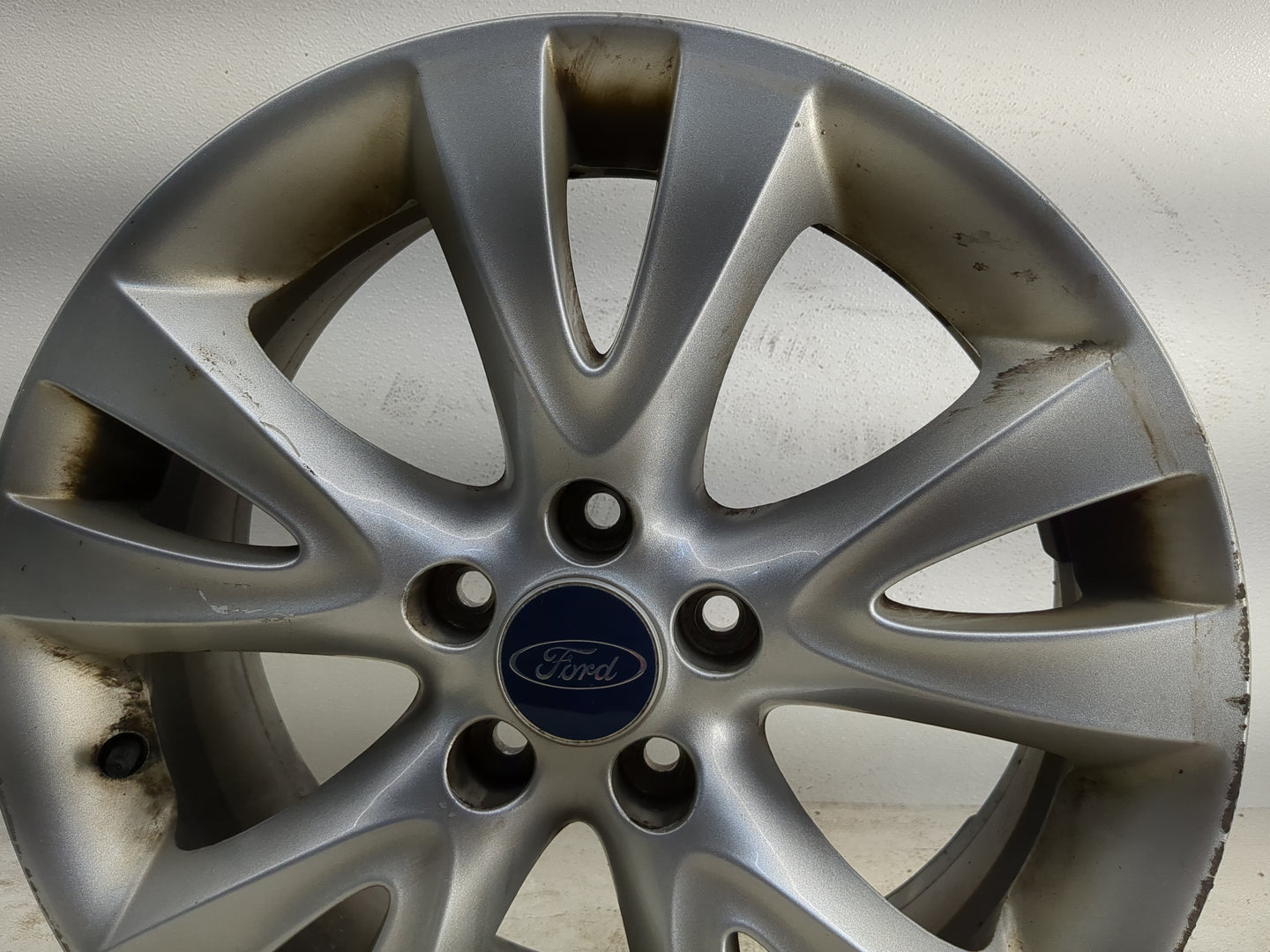 2010-2012 Ford Taurus Oem Wheel Rim - Oemusedautoparts1.com
