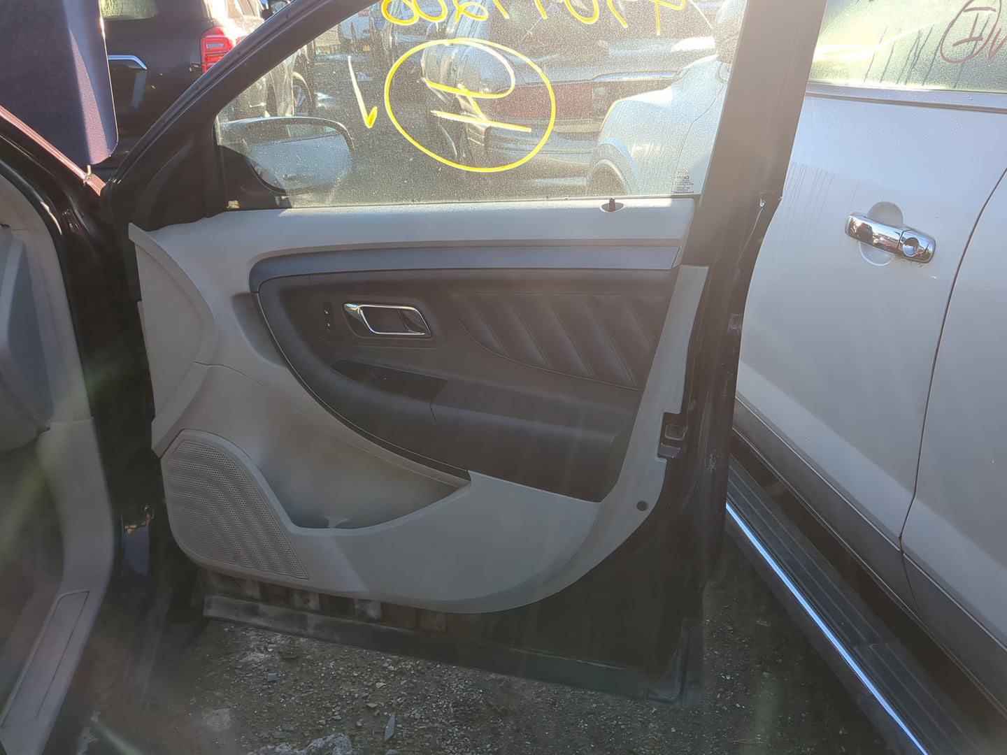 2011 Ford Taurus Front Right Passenger Interior Door Panel Trim - Oemusedautoparts1.com