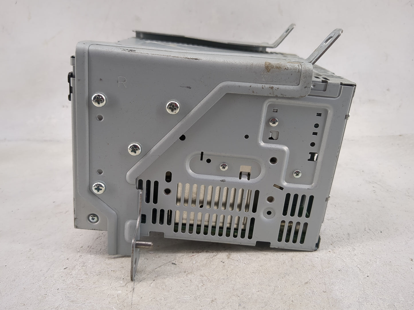 2011-2012 Ford Taurus Radio AM FM Cd Player Receiver Replacement Fits Fits 2011 2012 OEM Used Auto Parts - Oemusedautoparts1