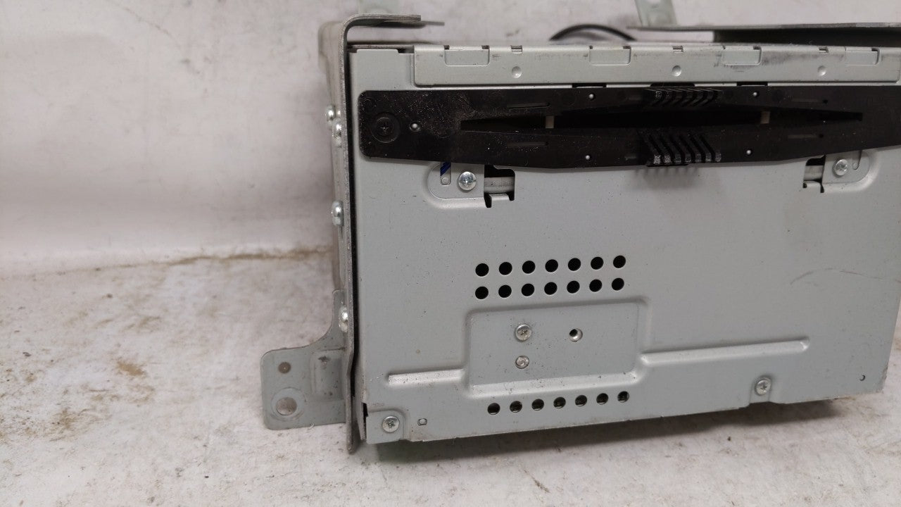 2010-2011 Ford Taurus Radio AM FM Cd Player Receiver Replacement P/N:BG1T-19C157-AB Fits Fits 2010 2011 OEM Used Auto Parts 