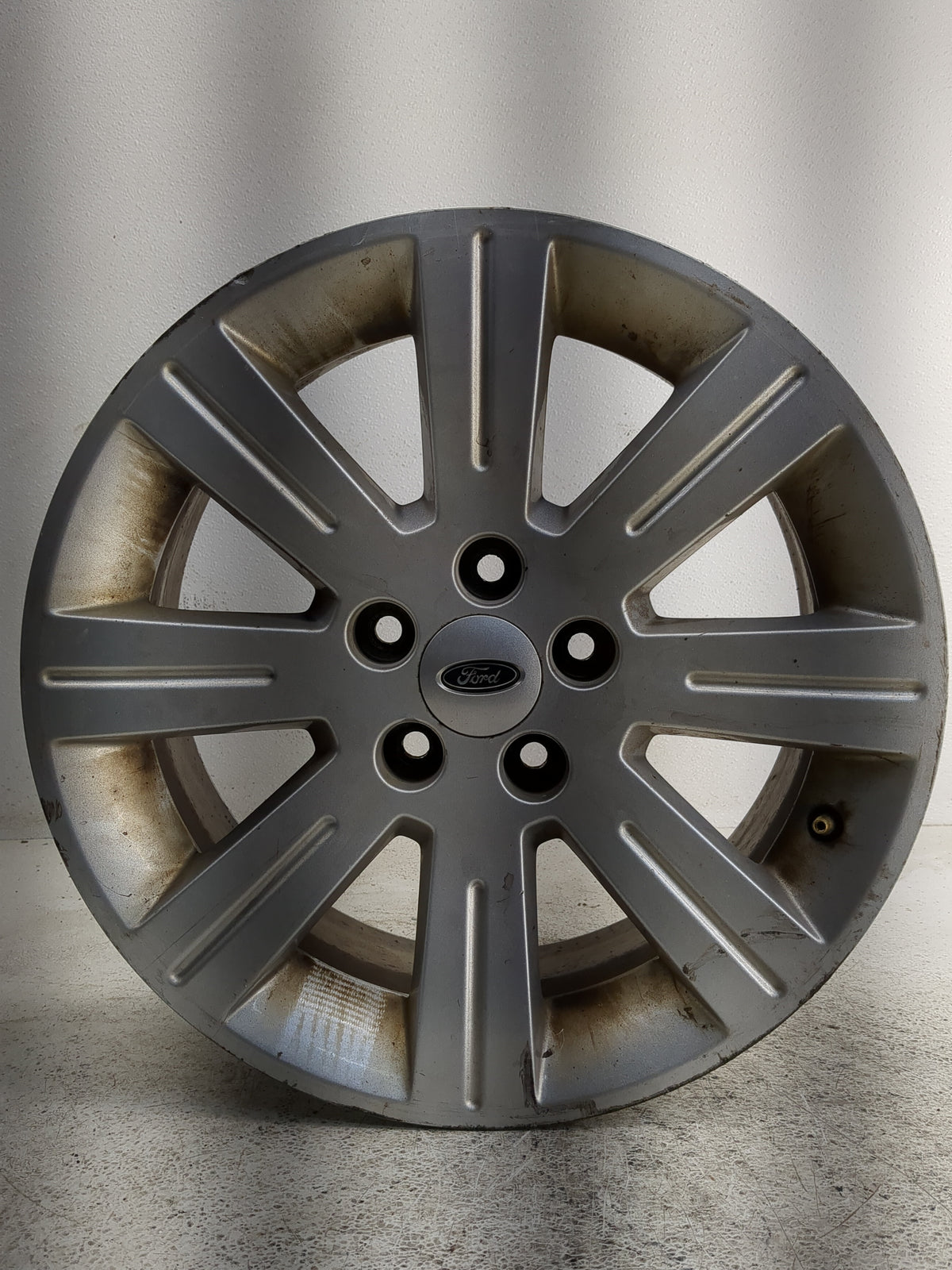 2010-2012 Ford Taurus Oem Wheel Rim 1290734 - Oemusedautoparts1.com