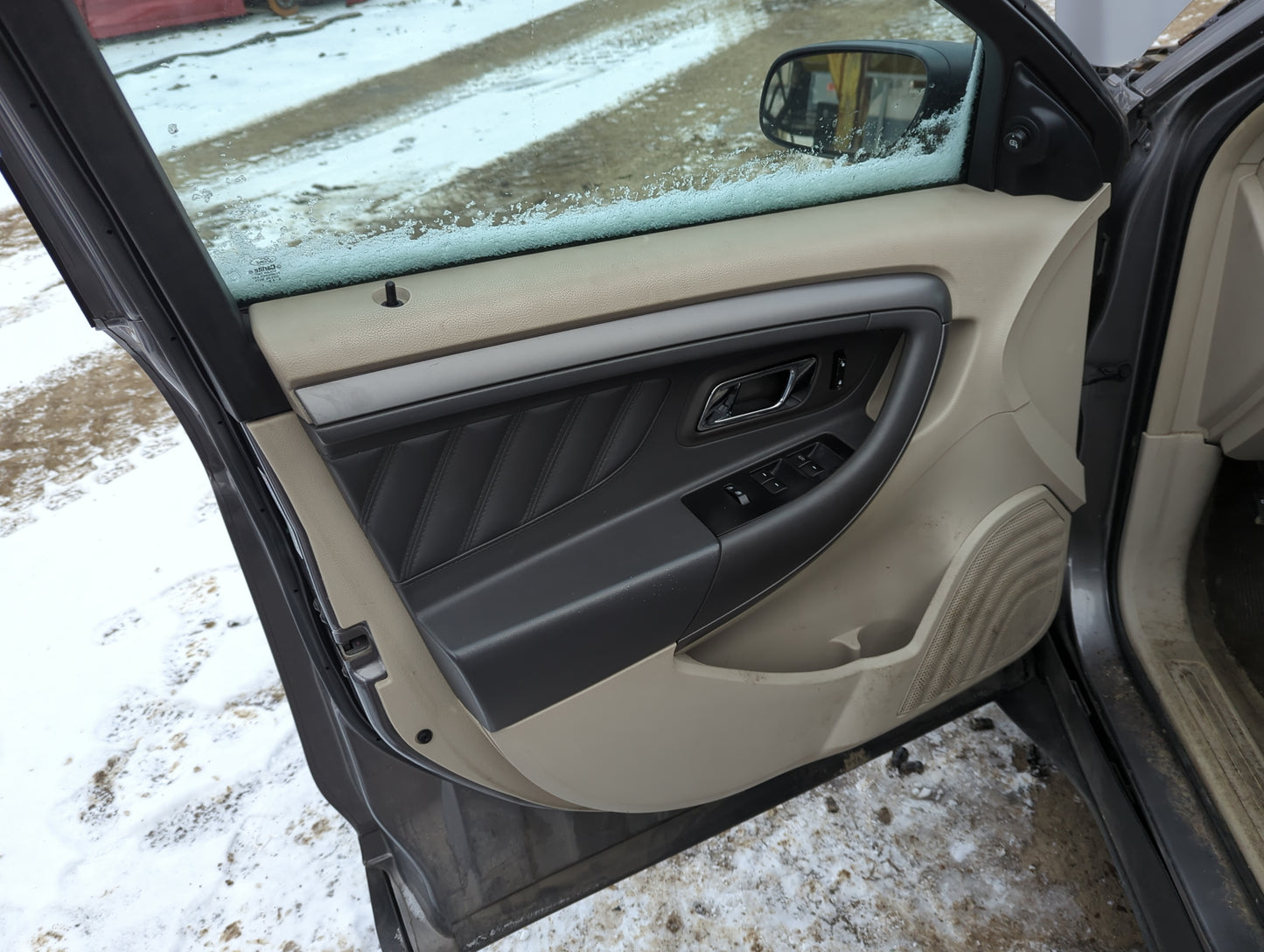 2011 Ford Taurus Front Left Driver Interior Door Panel Trim 1310713 - Oemusedautoparts1.com