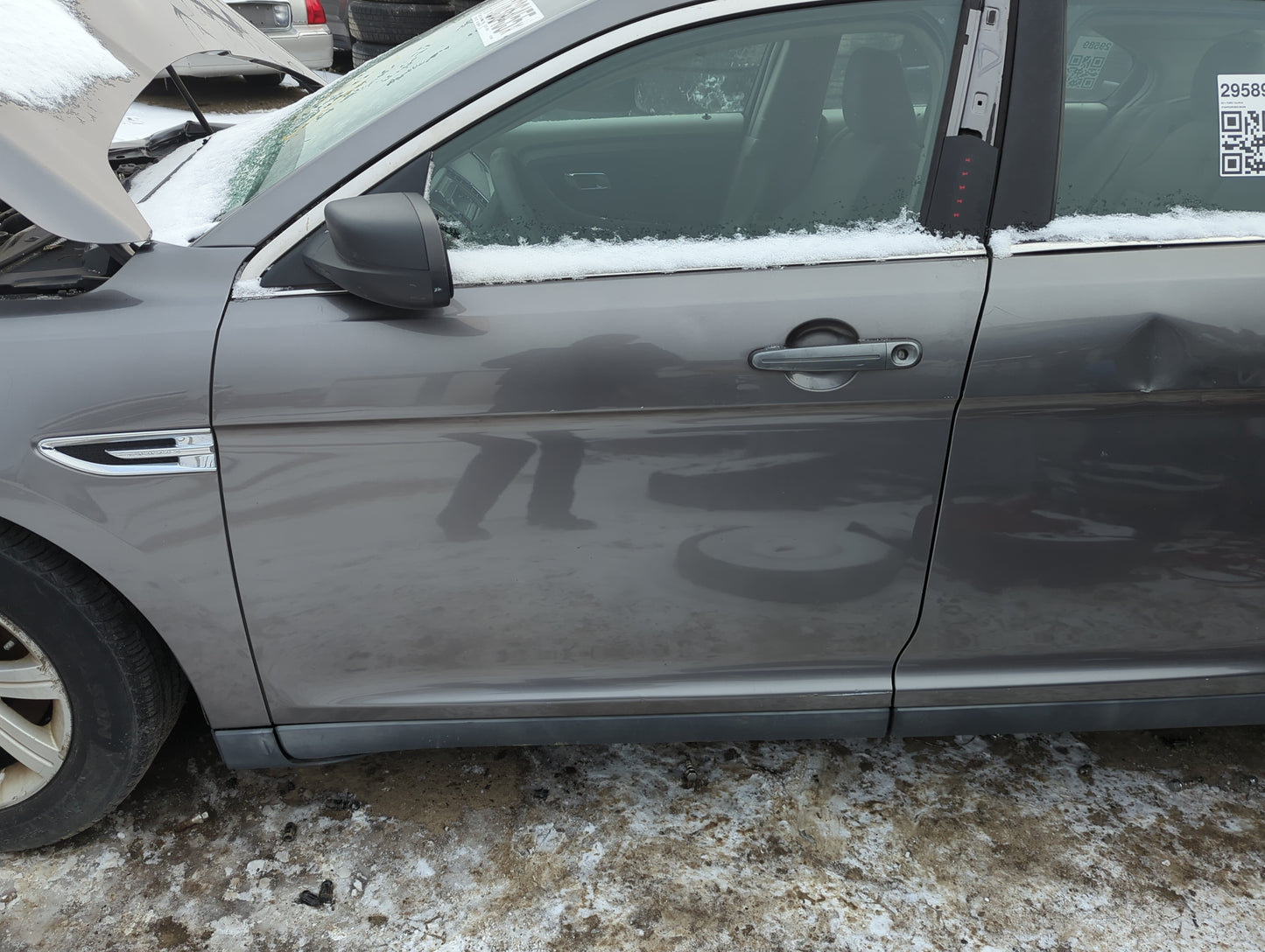 2010-2019 Ford Taurus Driver Front Door Oem 1310742 - Oemusedautoparts1.com