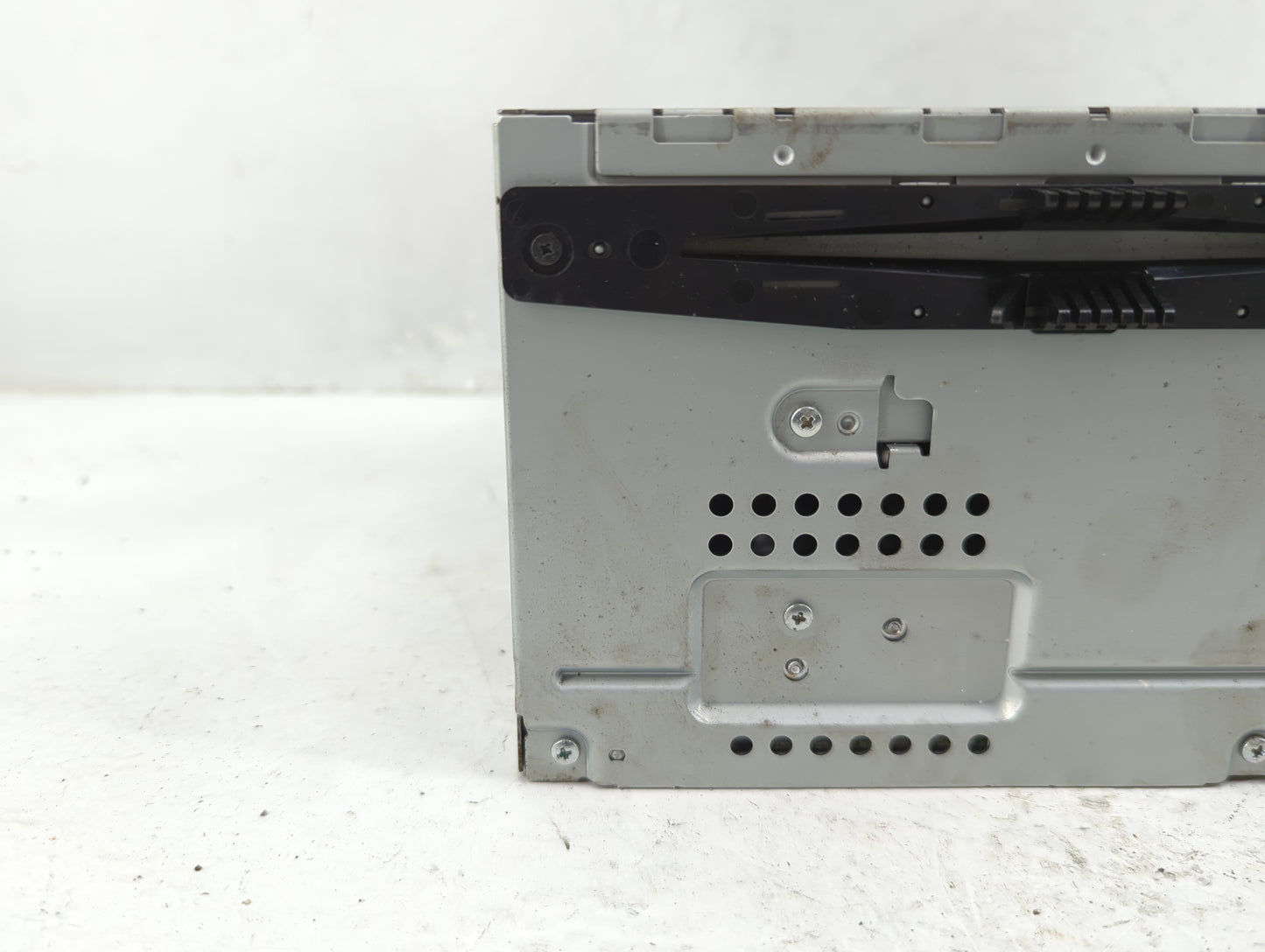 2011-2012 Ford Taurus Radio AM FM Cd Player Receiver Replacement P/N:BG1T-19C159-AA Fits Fits 2011 2012 OEM Used Auto Parts 