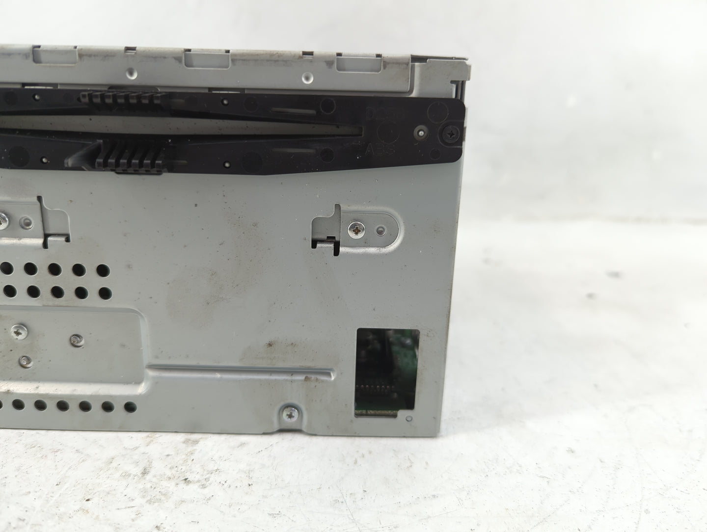 2011-2012 Ford Taurus Radio AM FM Cd Player Receiver Replacement P/N:BG1T-19C159-AA Fits Fits 2011 2012 OEM Used Auto Parts 