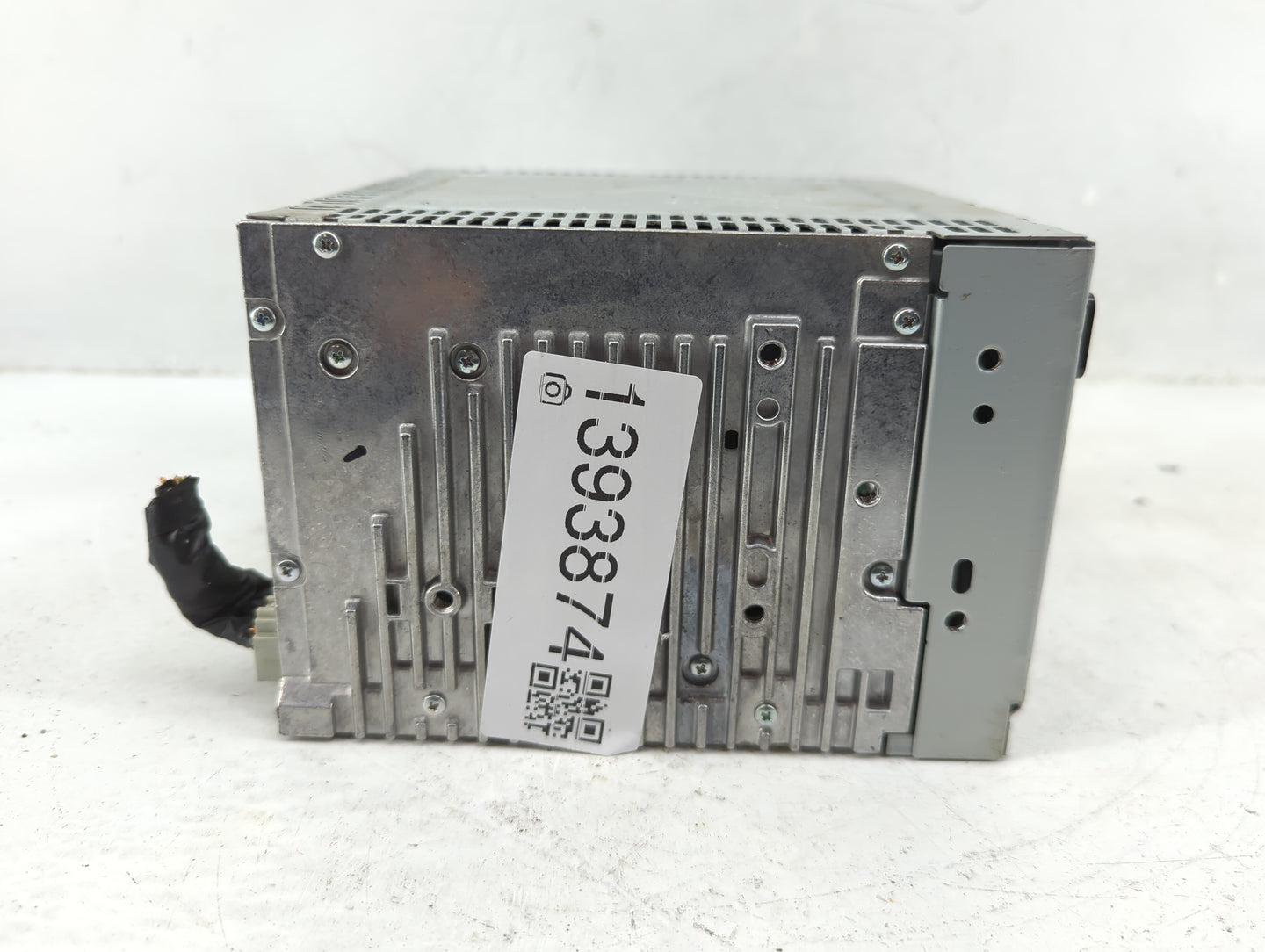 2011-2012 Ford Taurus Radio AM FM Cd Player Receiver Replacement P/N:BG1T-19C159-AA Fits Fits 2011 2012 OEM Used Auto Parts 