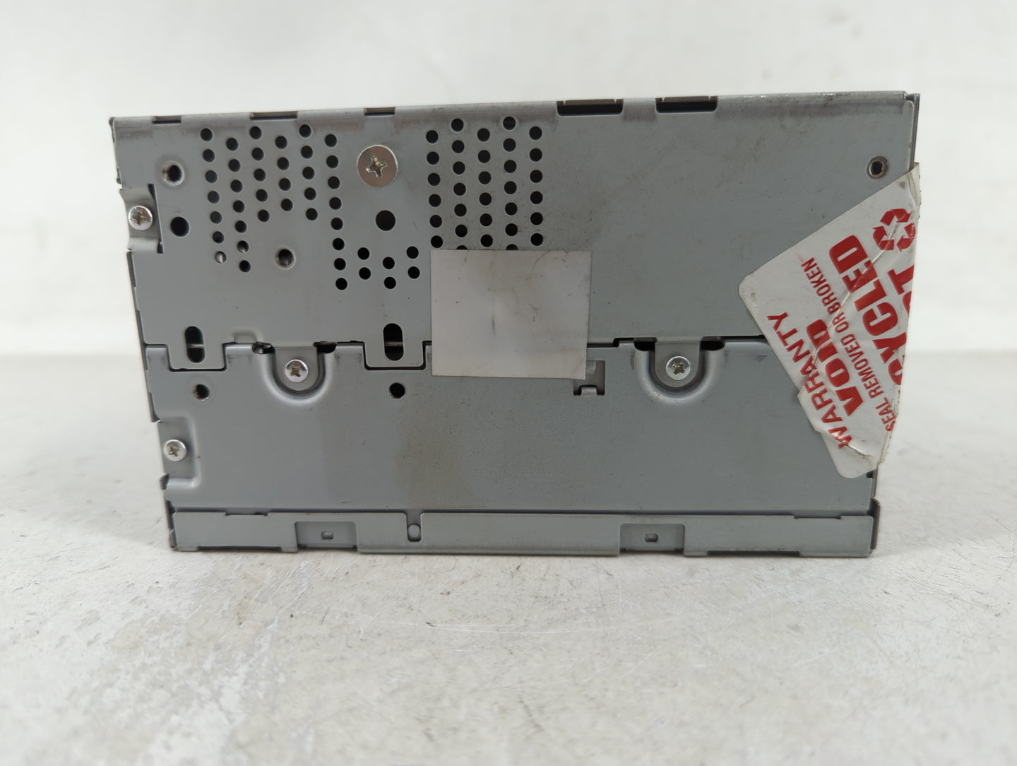 2011 Ford Taurus Radio AM FM Cd Player Receiver Replacement P/N:UQW1317 Fits OEM Used Auto Parts - Oemusedautoparts1.com