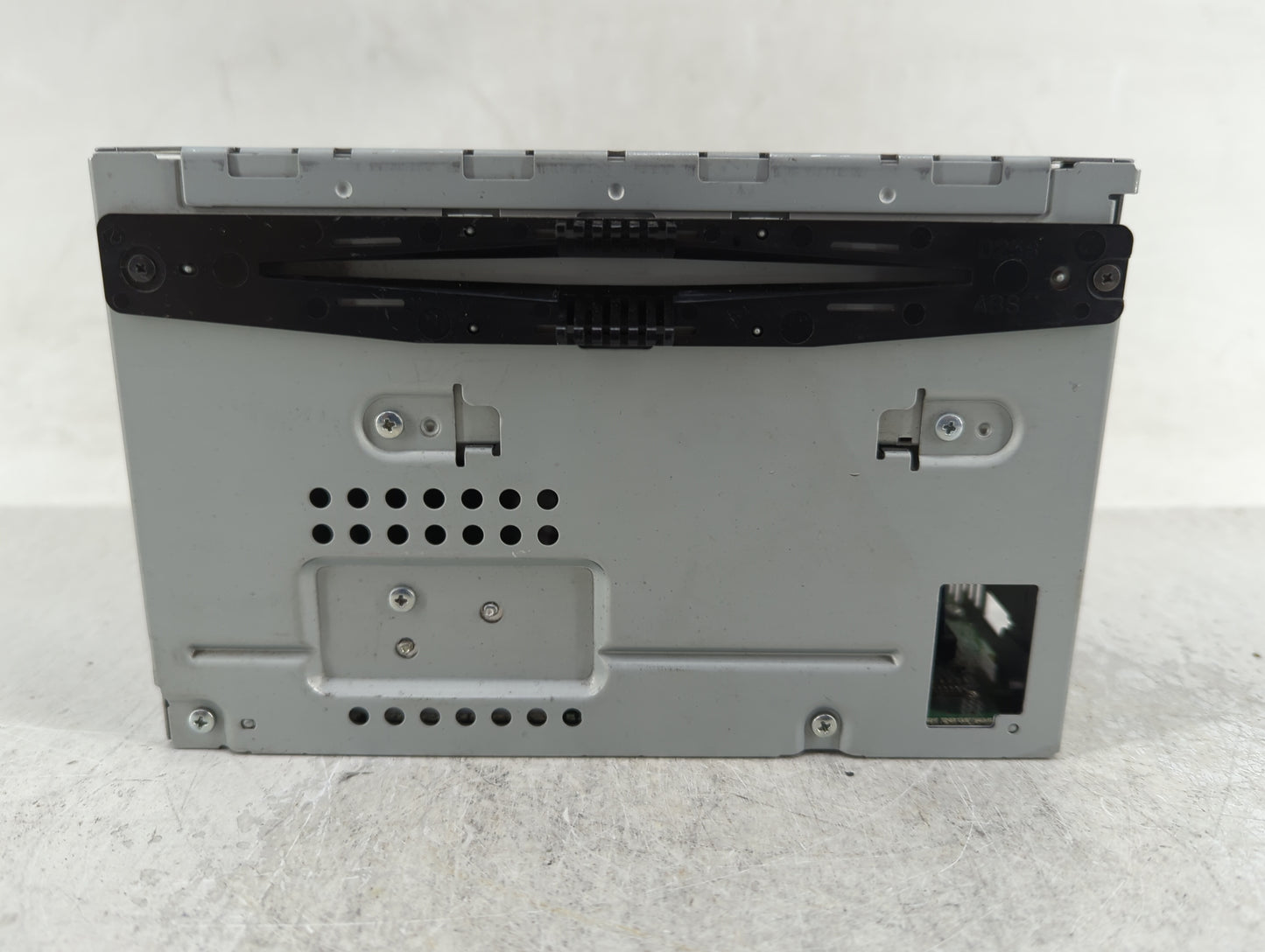 2011-2012 Ford Taurus Radio AM FM Cd Player Receiver Replacement P/N:BG1T-19C159-BA Fits Fits 2011 2012 OEM Used Auto Parts 