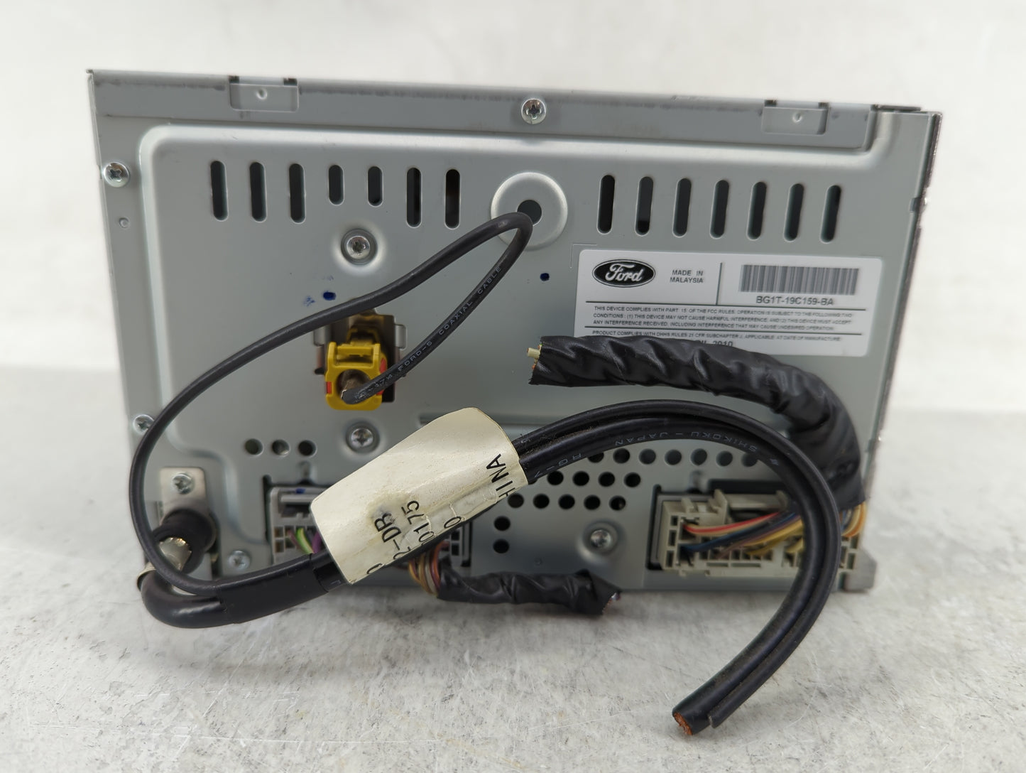 2011-2012 Ford Taurus Radio AM FM Cd Player Receiver Replacement P/N:BG1T-19C159-BA Fits Fits 2011 2012 OEM Used Auto Parts 