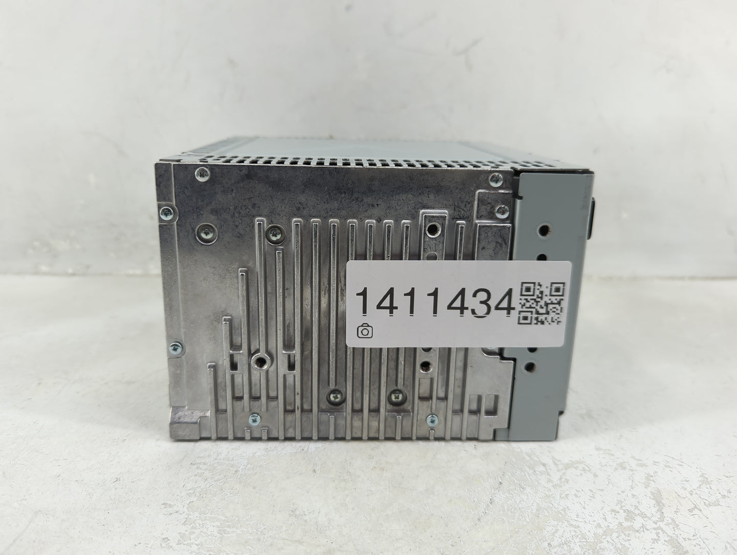 2011-2012 Ford Taurus Radio AM FM Cd Player Receiver Replacement P/N:BG1T-19C159-AB Fits Fits 2011 2012 OEM Used Auto Parts 