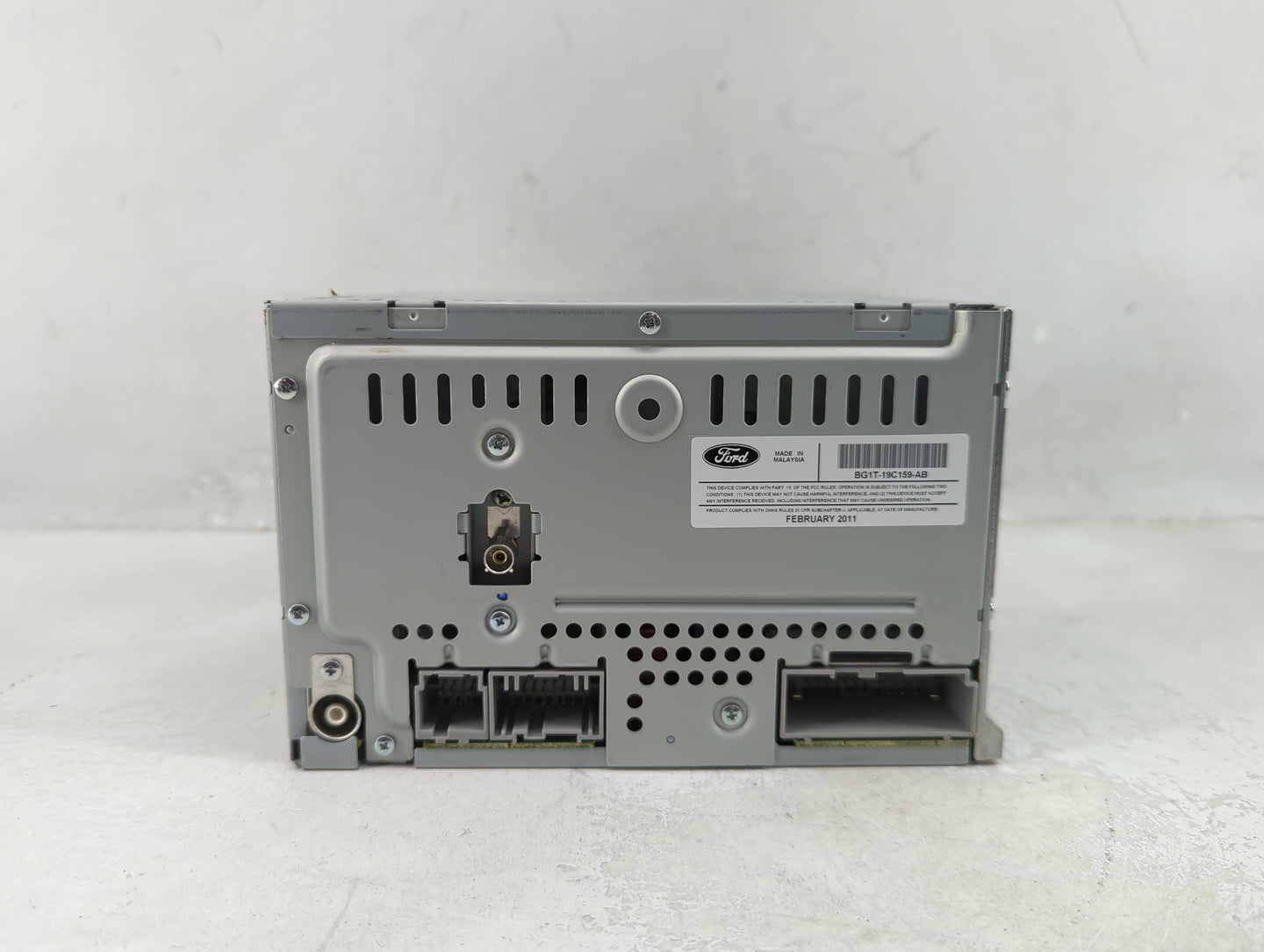 2011-2012 Ford Taurus Radio AM FM Cd Player Receiver Replacement P/N:BG1T-19C159-AB Fits Fits 2011 2012 OEM Used Auto Parts 