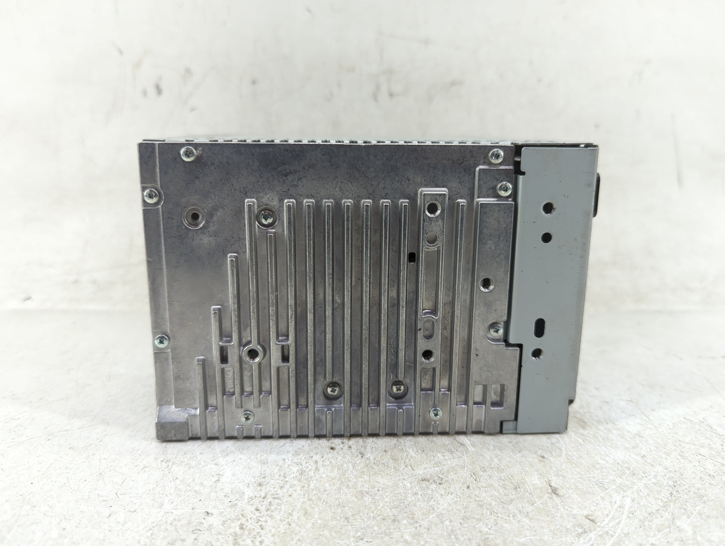 2011-2012 Ford Taurus Radio AM FM Cd Player Receiver Replacement P/N:BG1T-19C157-AA Fits Fits 2011 2012 OEM Used Auto Parts 