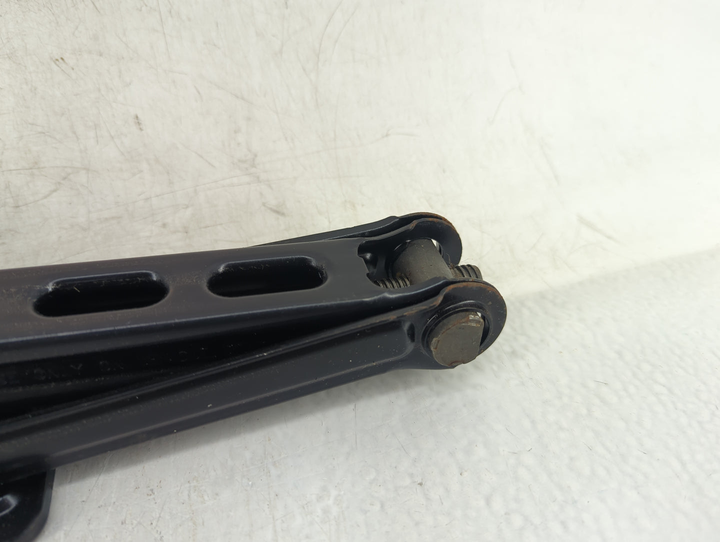 2011 Ford Taurus Spare Scissor Car Jack 1416023 - Oemusedautoparts1.com