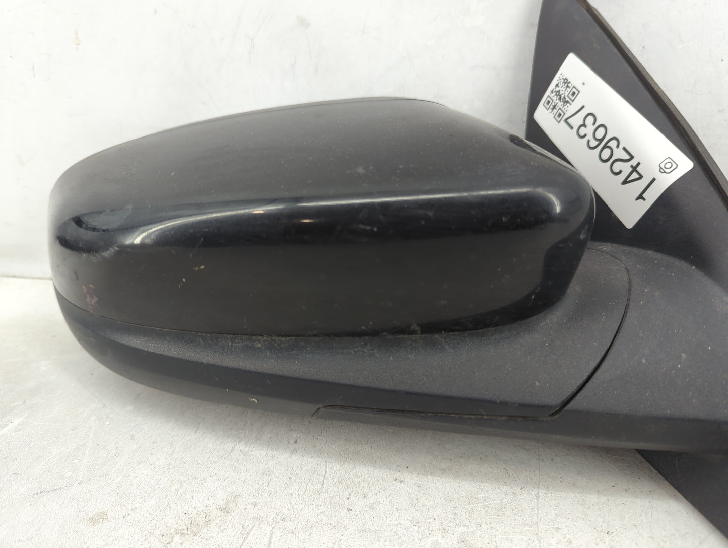 2010-2019 Ford Taurus Passenger Side View Mirror - Right Door Mirror OEM Used - Oemusedautoparts1.com