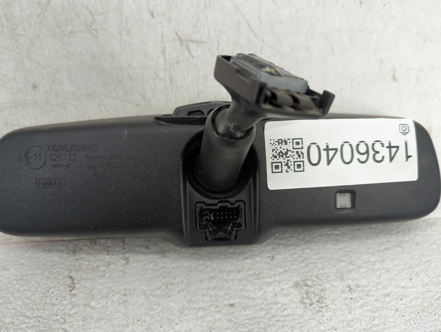 2011 Ford Taurus Interior Rear View Mirror Replacement OEM P/N:026133 GNTX-651, 8U5A-17E678 Fits OEM Used Auto Parts - Oemus