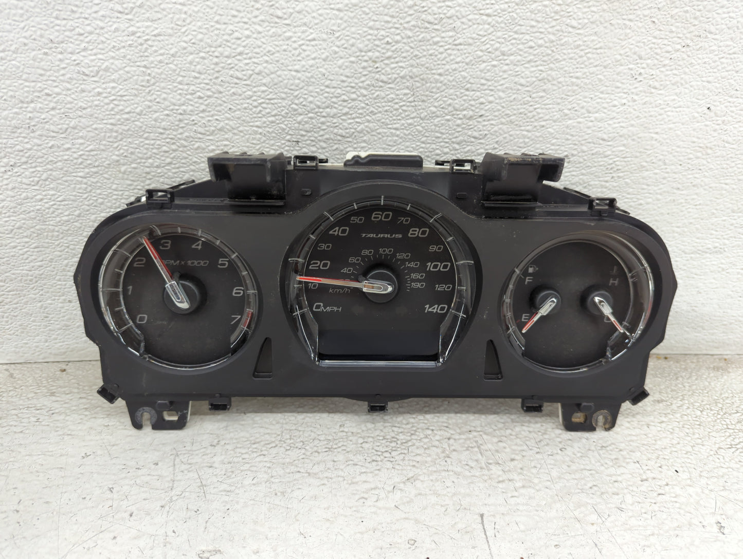2011-2012 Ford Taurus Instrument Cluster Speedometer Gauges P/N:BG1T-10849-AF Miles: Fits Fits 2011 2012 OEM Used Auto Parts