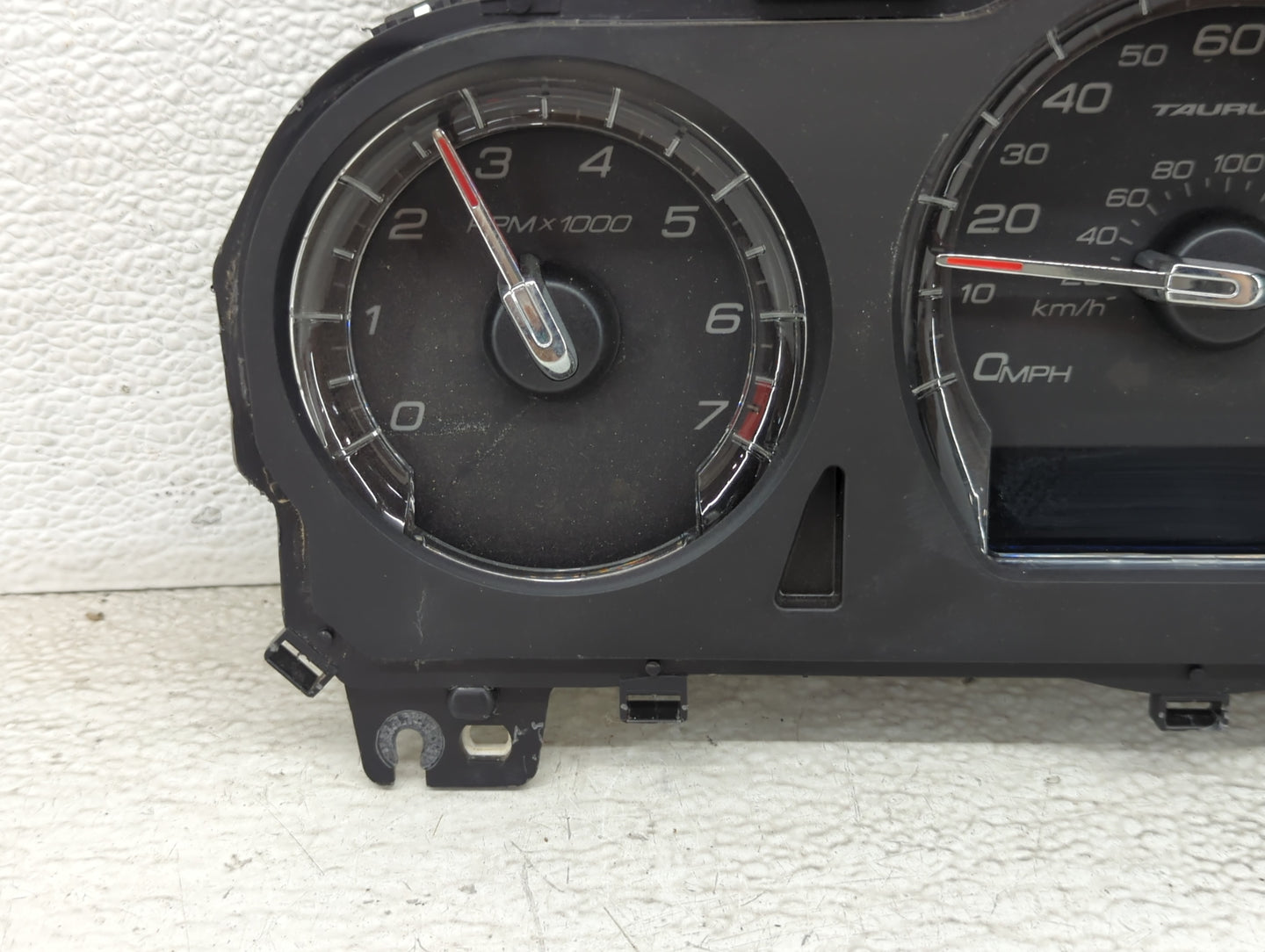 2011-2012 Ford Taurus Instrument Cluster Speedometer Gauges P/N:BG1T-10849-AF Miles: Fits Fits 2011 2012 OEM Used Auto Parts