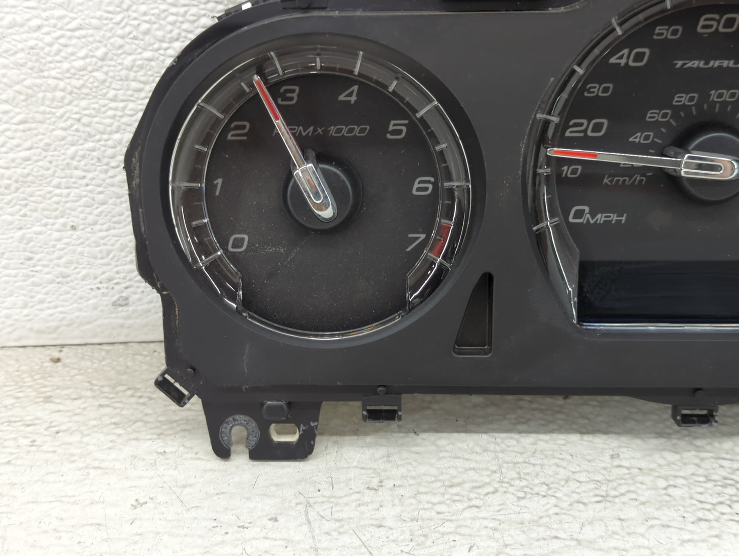 2011-2012 Ford Taurus Instrument Cluster Speedometer Gauges P/N:BG1T-10849-AF Miles: Fits Fits 2011 2012 OEM Used Auto Parts