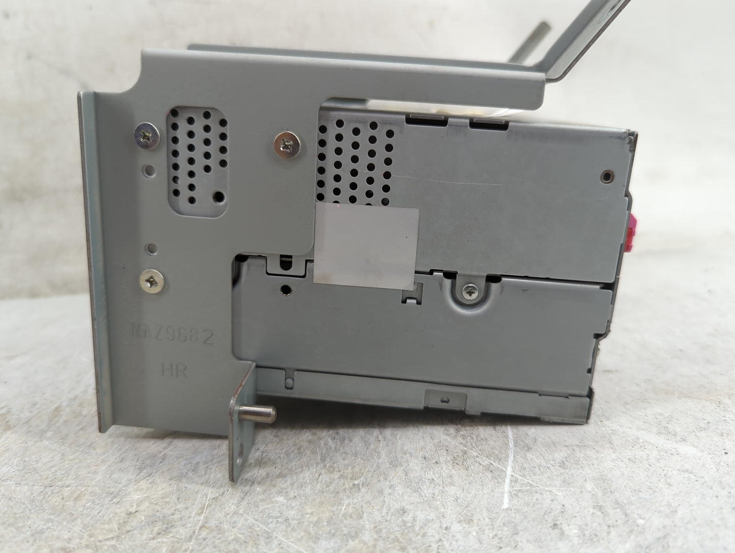 2011 Ford Taurus Radio AM FM Cd Player Receiver Replacement P/N:UQW1317 Fits OEM Used Auto Parts - Oemusedautoparts1.com