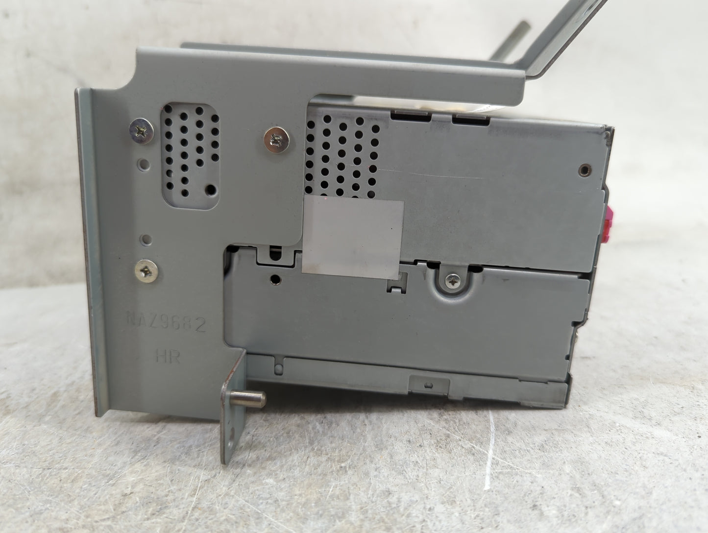 2011 Ford Taurus Radio AM FM Cd Player Receiver Replacement P/N:UQW1317 Fits OEM Used Auto Parts - Oemusedautoparts1.com