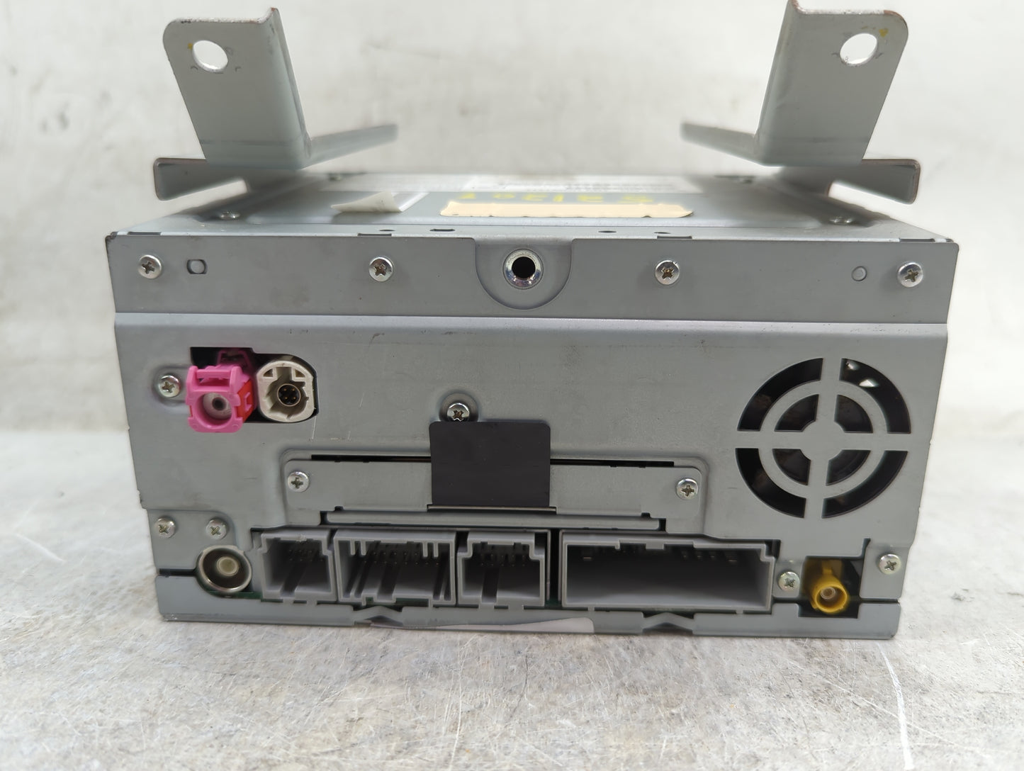 2011 Ford Taurus Radio AM FM Cd Player Receiver Replacement P/N:UQW1317 Fits OEM Used Auto Parts - Oemusedautoparts1.com