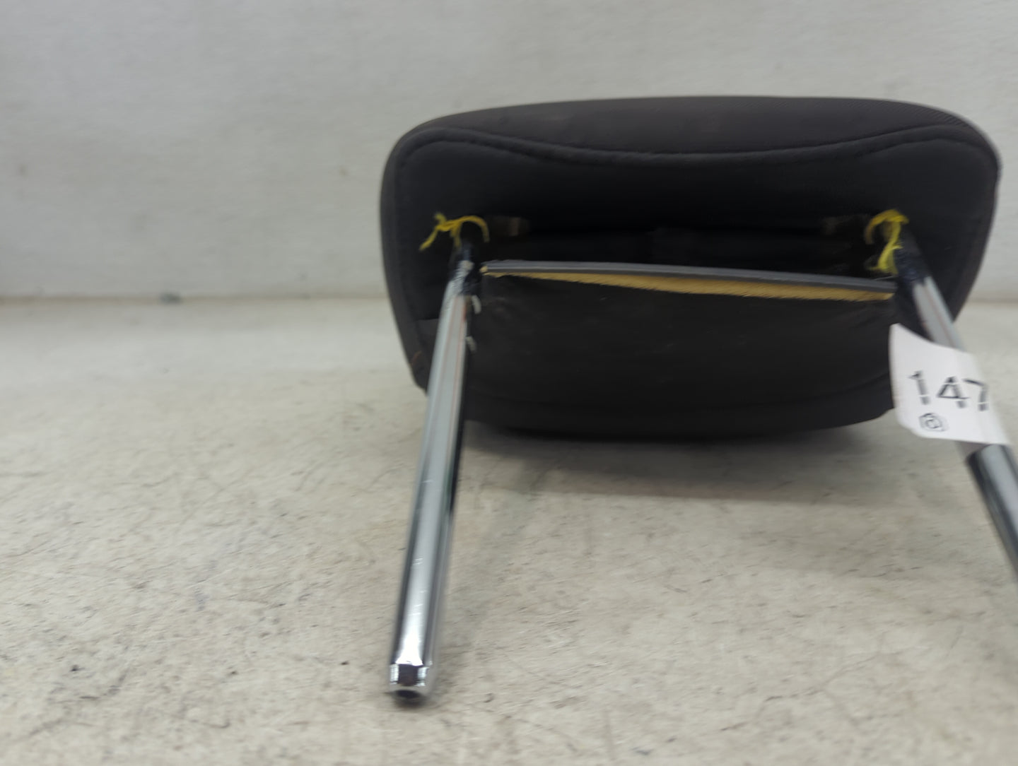 2010-2012 Ford Taurus Headrest Head Rest Front Driver Seat Black - Oemusedautoparts1.com