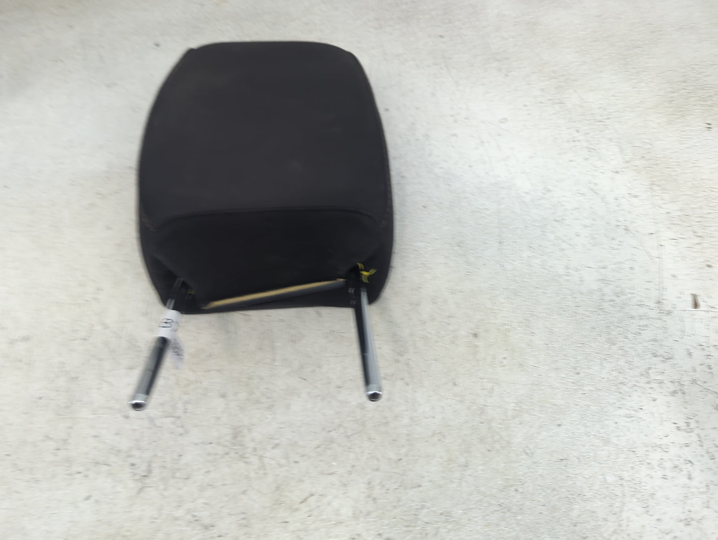 2010-2012 Ford Taurus Headrest Head Rest Front Driver Seat Black - Oemusedautoparts1.com