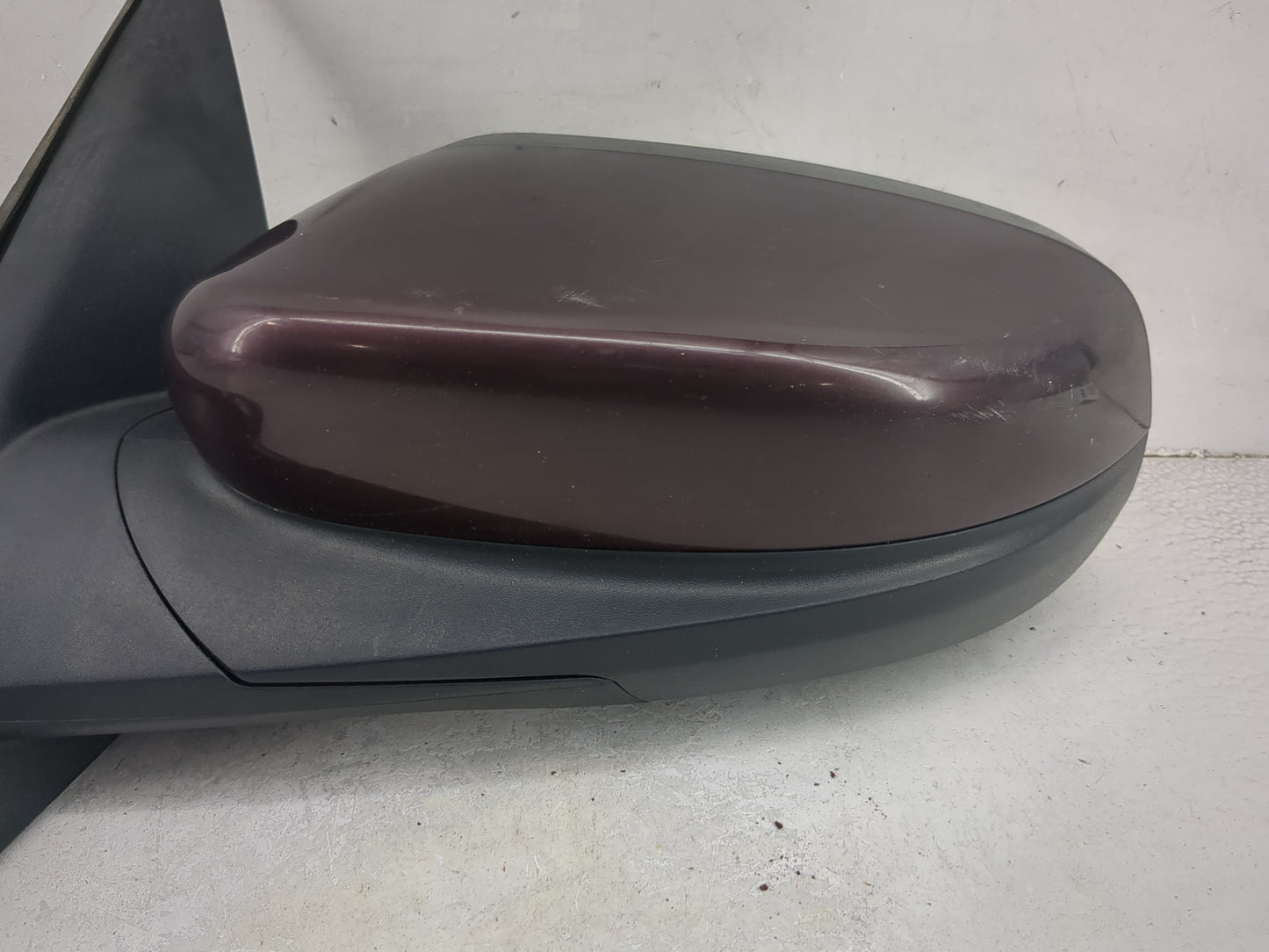 2010-2019 Ford Taurus Driver Side View Mirror - Left Door Mirror OEM Used - Oemusedautoparts1.com