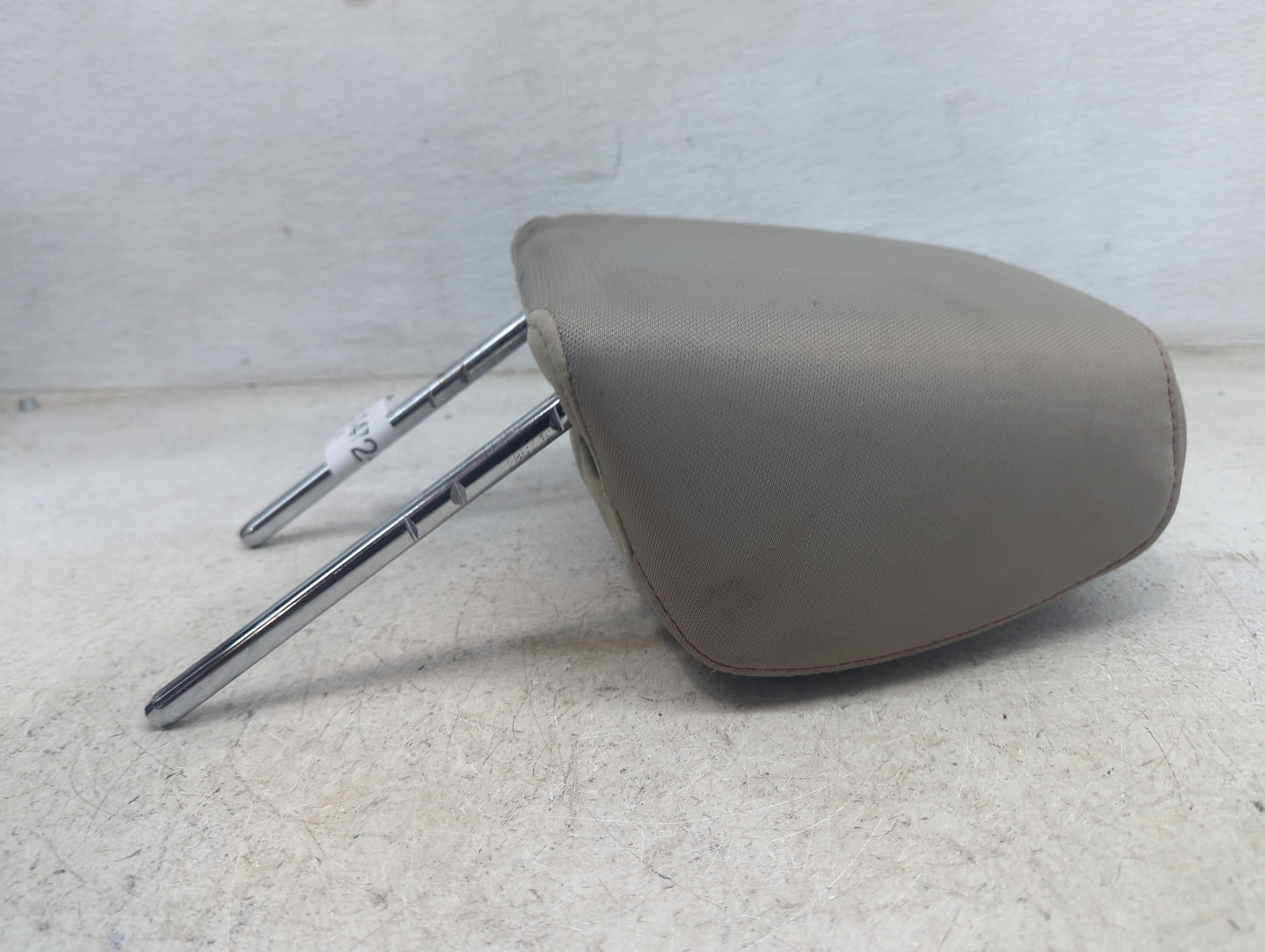 2011 Ford Taurus Headrest Head Rest Rear Center Seat Fits OEM Used Auto Parts - Oemusedautoparts1.com