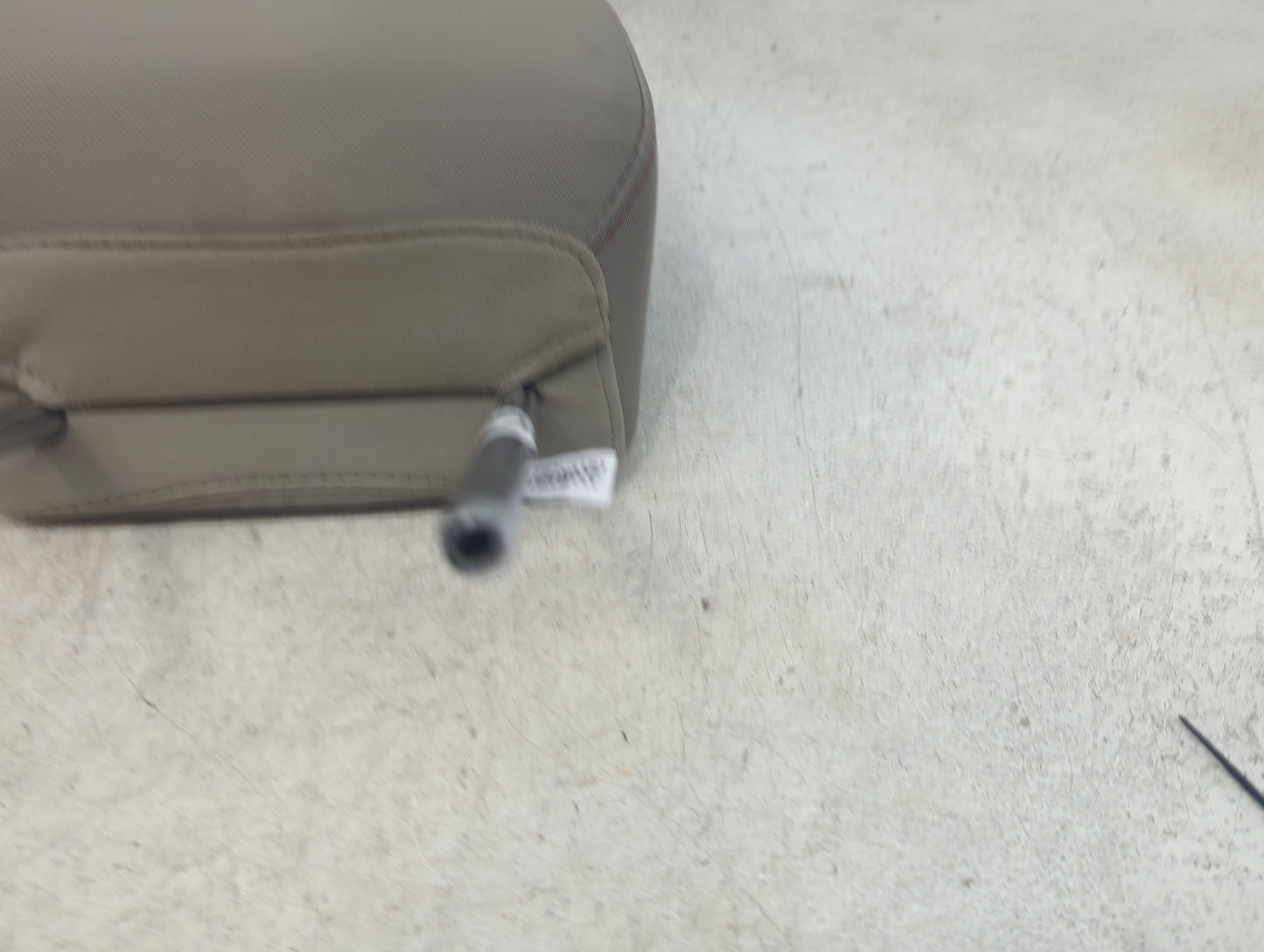 2011 Ford Taurus Headrest Head Rest Front Driver Passenger Seat Fits OEM Used Auto Parts - Oemusedautoparts1.com