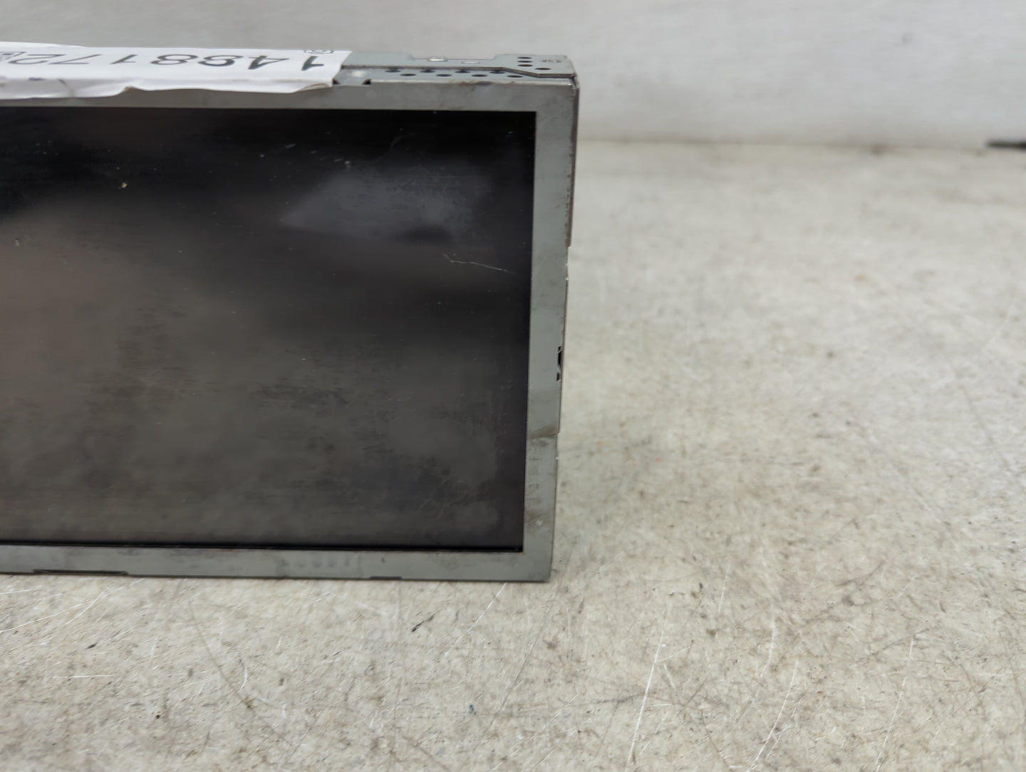 2011-2012 Ford Taurus Information Display Screen - Oemusedautoparts1.com