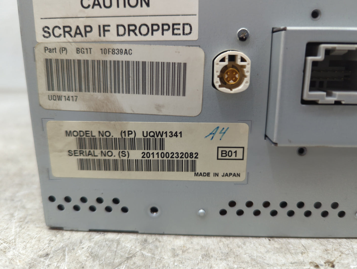 2011-2012 Ford Taurus Information Display Screen - Oemusedautoparts1.com